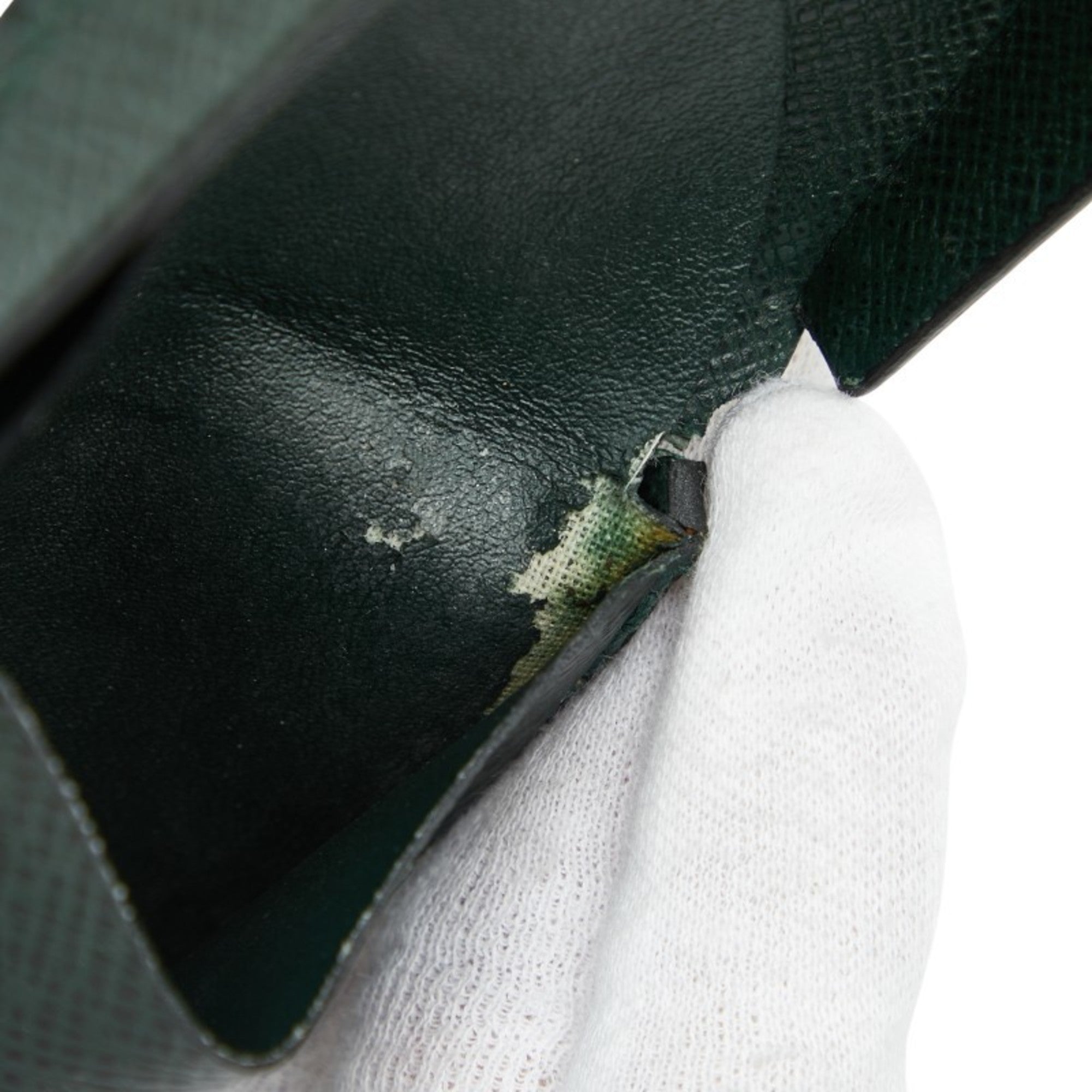 Louis Vuitton Dark Green Episea Taiga Leather Coin Purse/Coin Case (Pre-Owned)