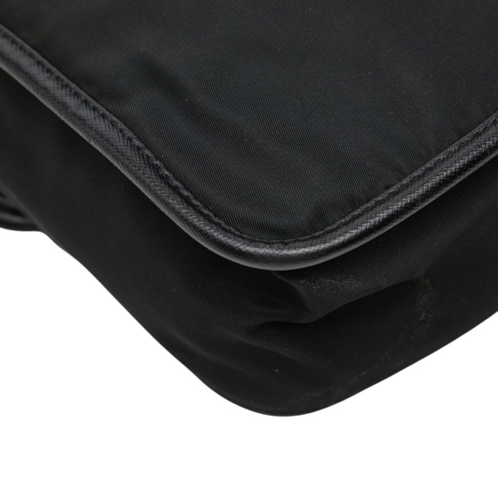 Prada Black Nylon Shoulder Bag (Pre-Owned)