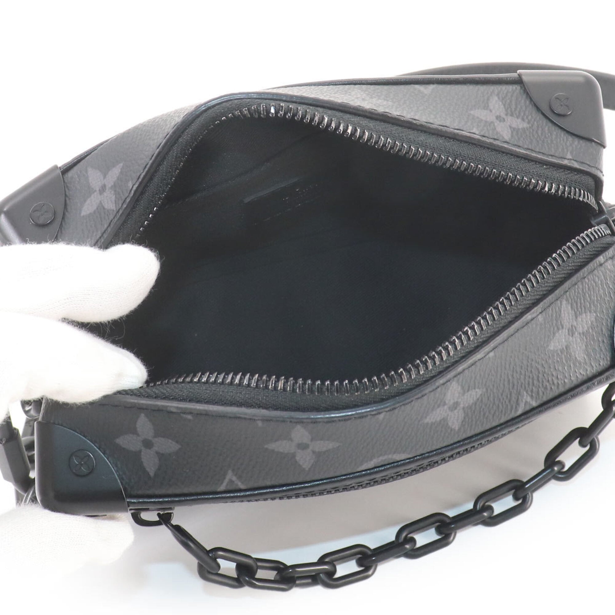Louis Vuitton Black Galle Monogram Eclipse Monogram Eclipse Handbag Shoulder Bag (Pre-Owned)