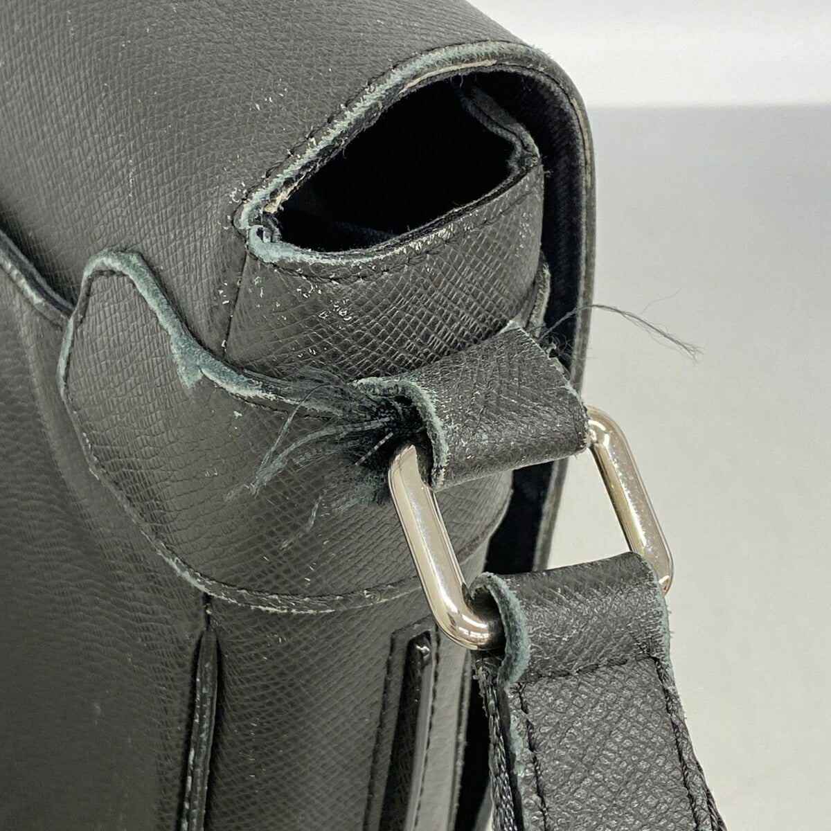 Louis Vuitton Ardoise Shoulder Bag (Pre-Owned)