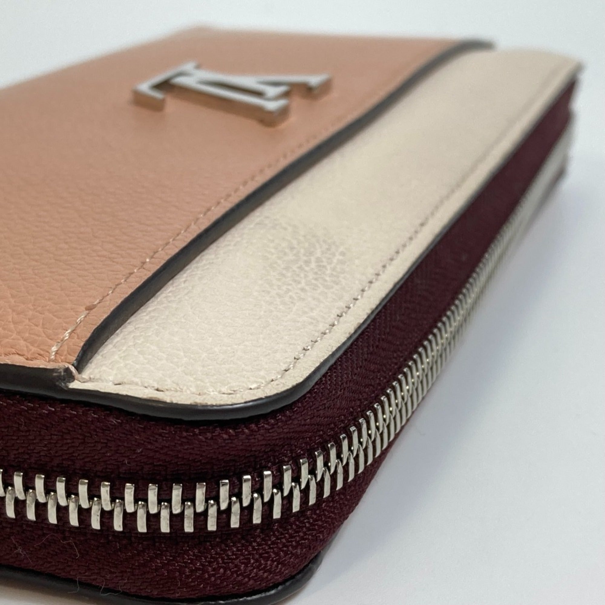 Louis Vuitton Beige Orange Leather Long Wallet (Bi-Fold) (Pre-Owned)