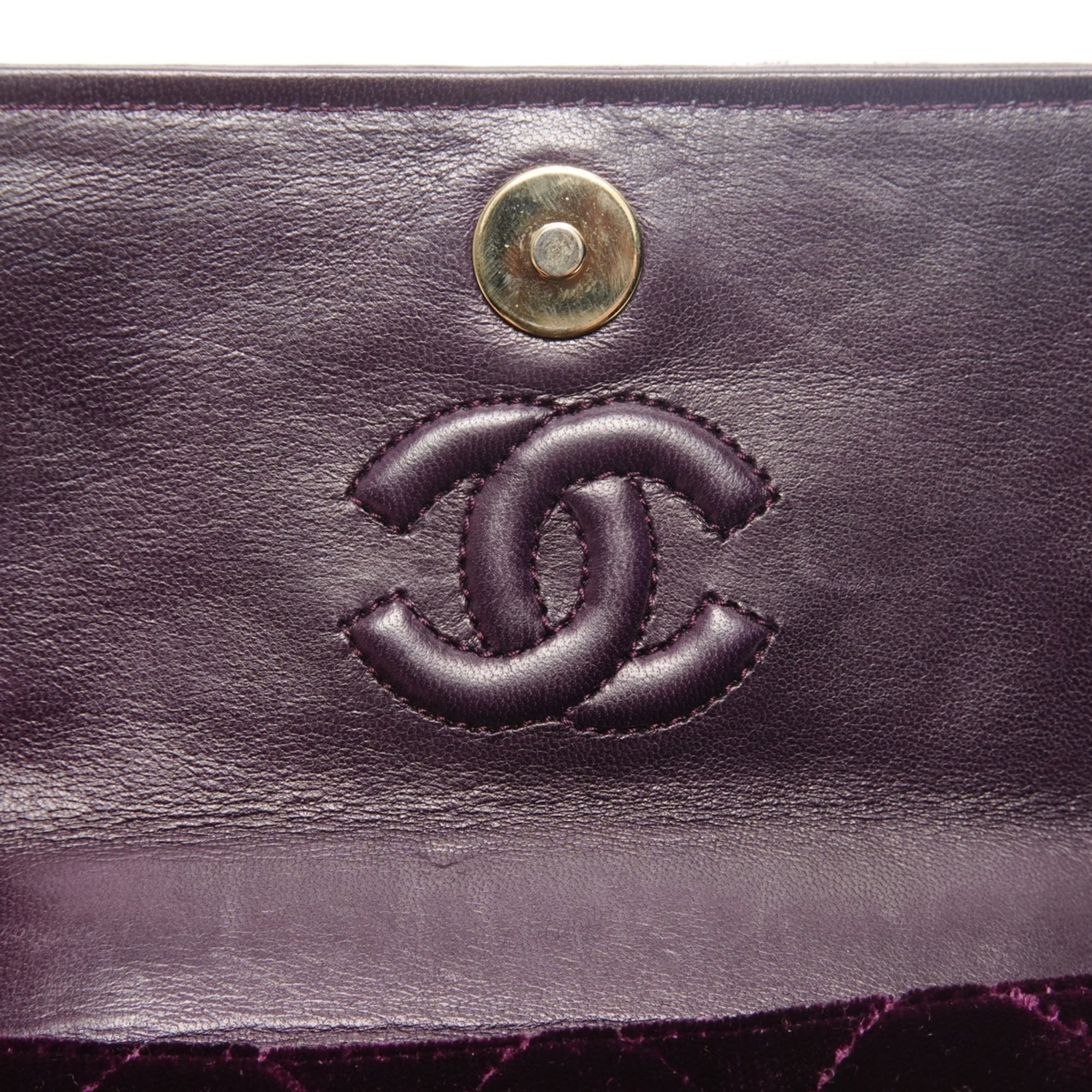 Chanel Camellia Purple Leather Shoulder Bag (Pre-Owned)