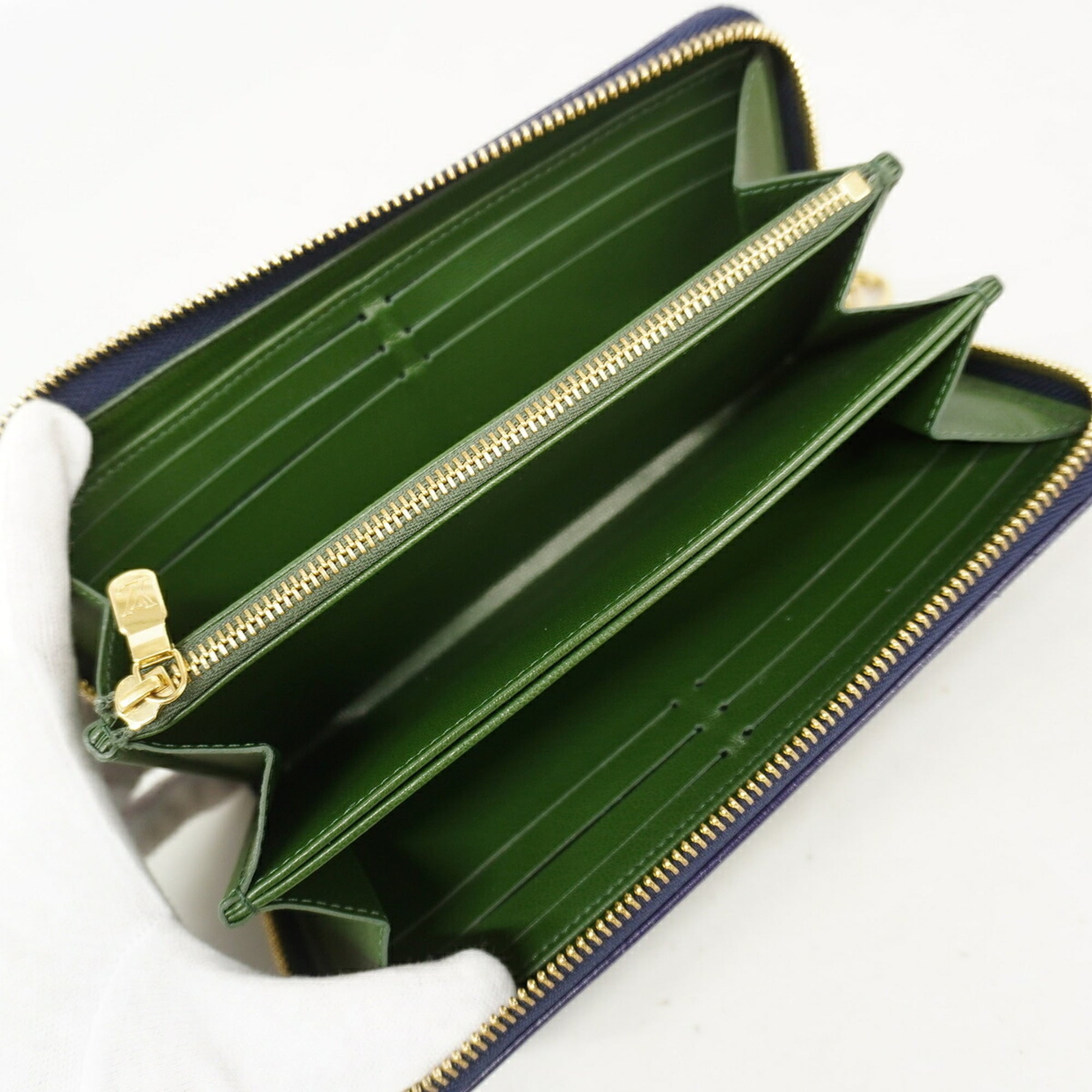Louis Vuitton Green Navy Long Wallet (Bi-Fold) (Pre-Owned)