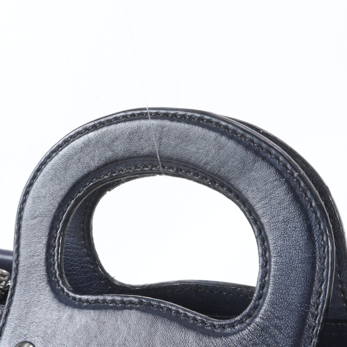 Miu Miu Navy Leather Messenger Bag Shoulder Bag Tote Bag (Pre-Owned)