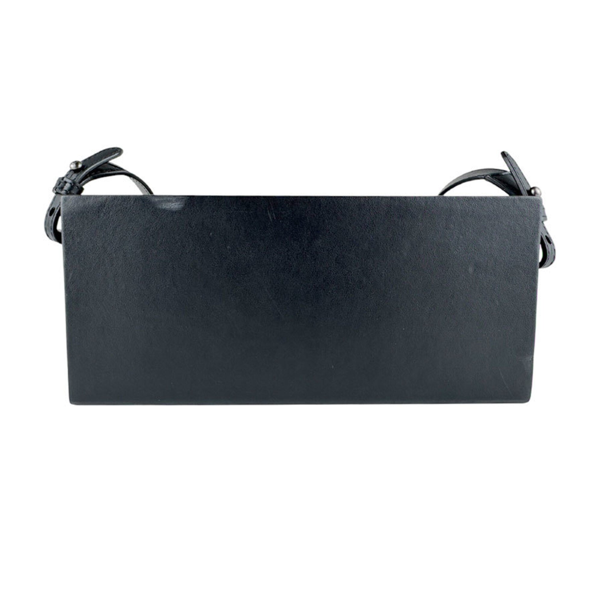 Fendi Black Leather Shoulder Bag (Pre-Owned)