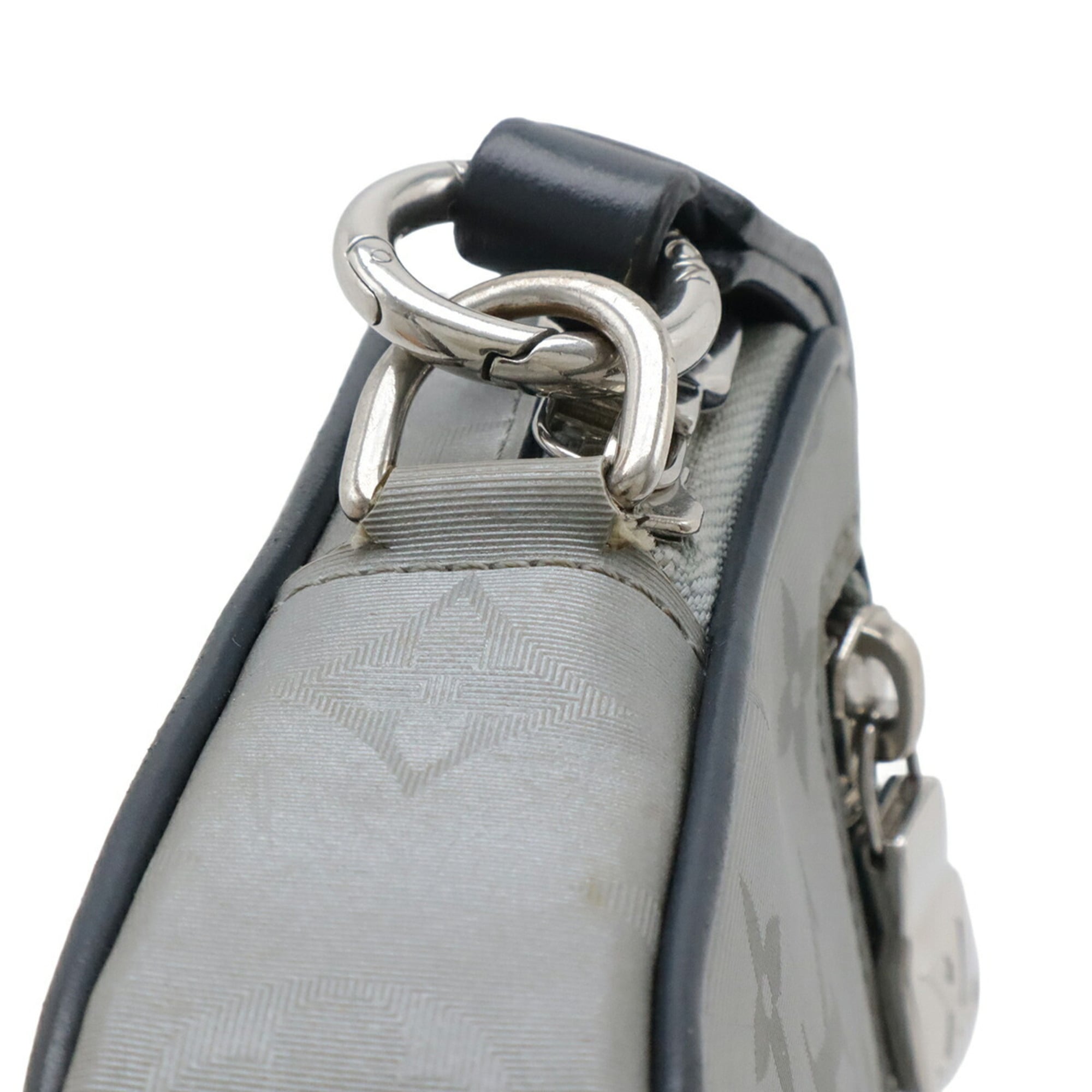 Louis Vuitton Monogram Navy Silver Monogram Clutch Bag (Pre-Owned)