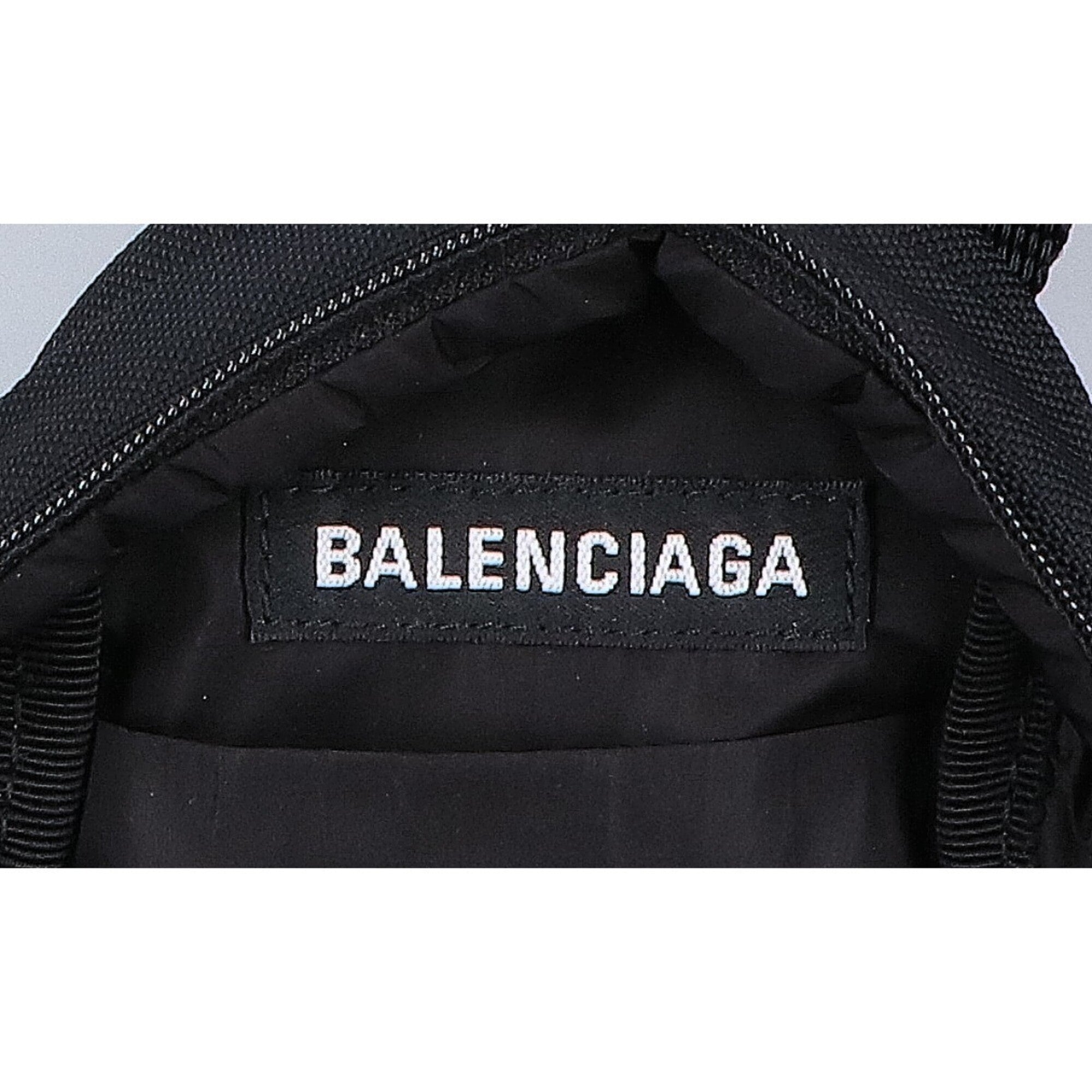 Balenciaga Black Nylon Shoulder Bag (Pre-Owned)