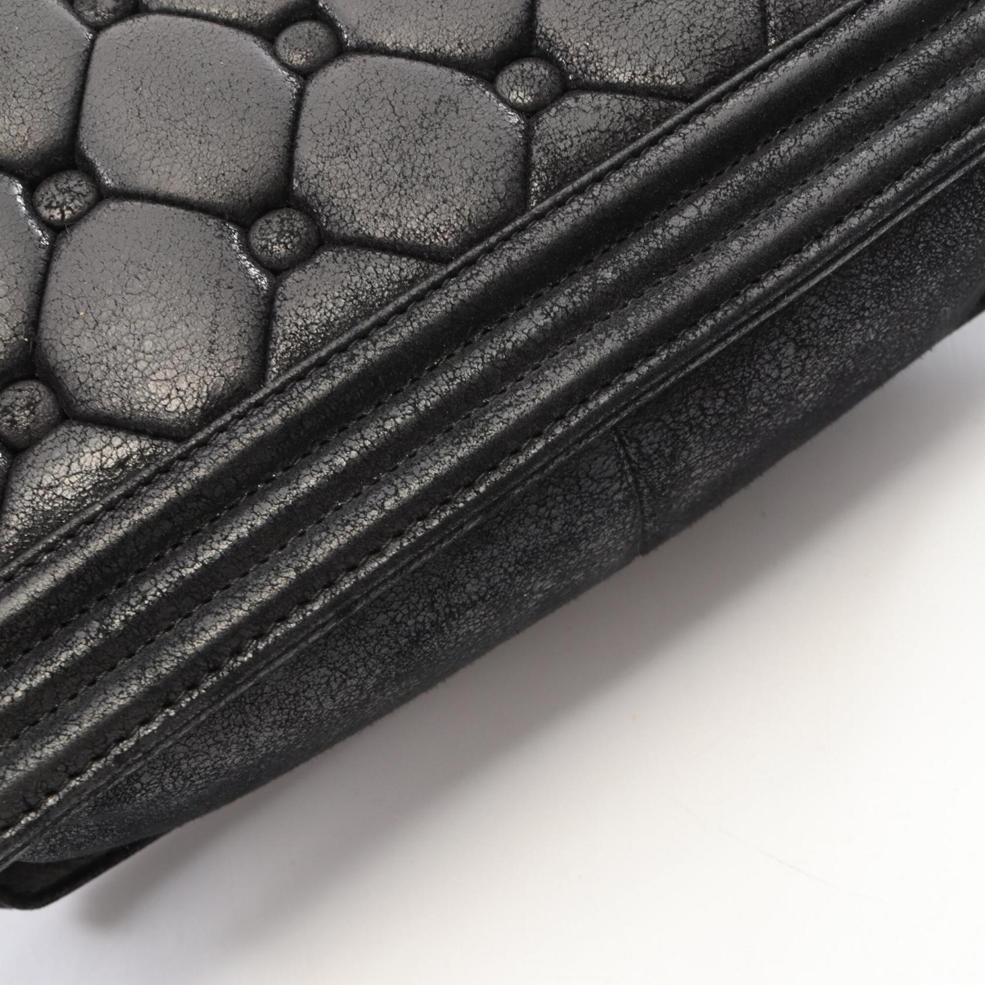 Chanel Black Leather Handbag Shoulder Bag (Pre-Owned)