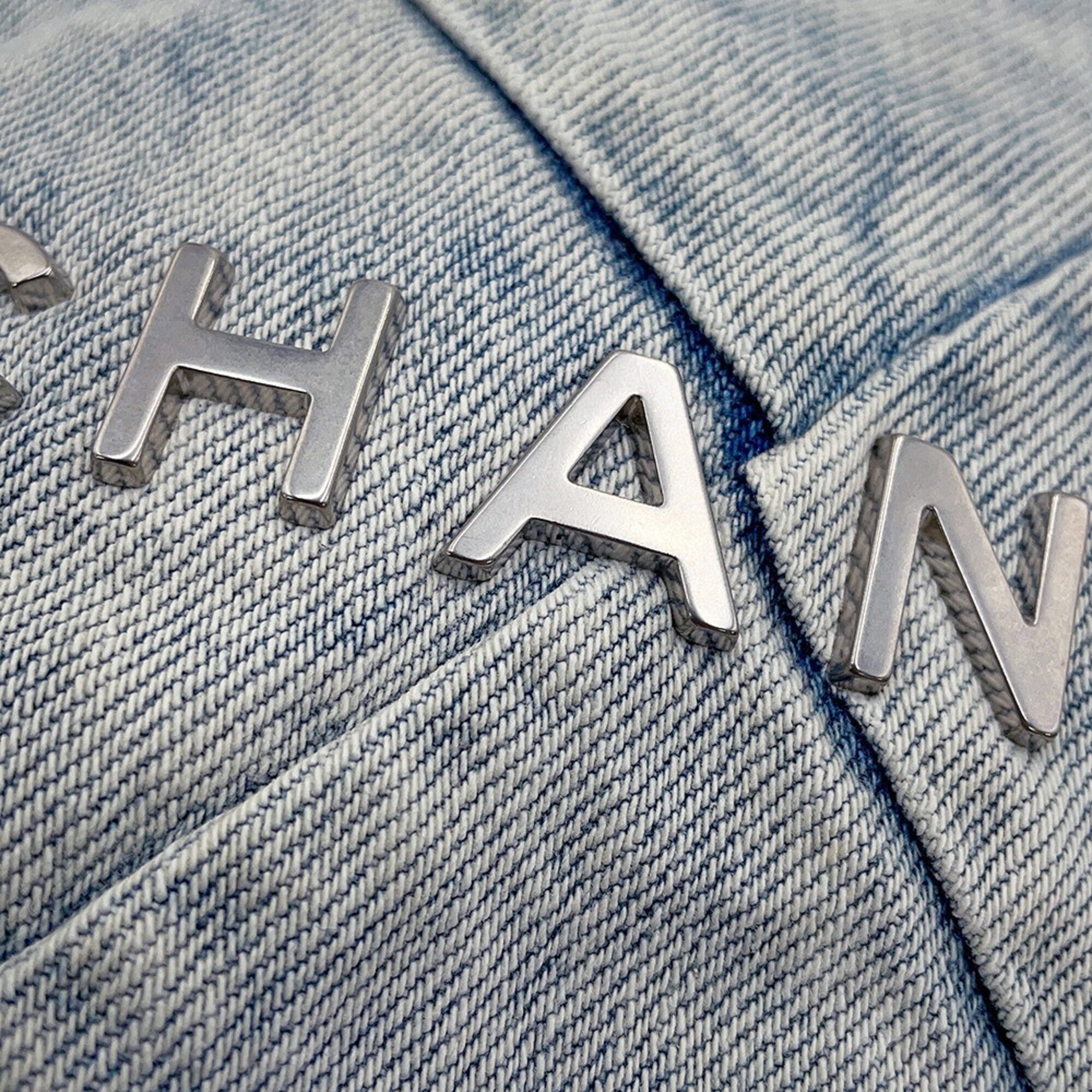 Chanel Blue Denim Handbag (Pre-Owned)