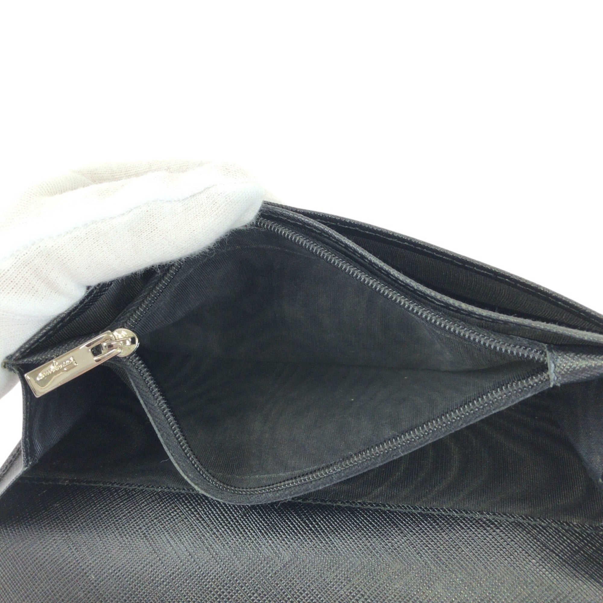 Salvatore Ferragamo Black Leather Long Wallet (Bi-Fold) (Pre-Owned)