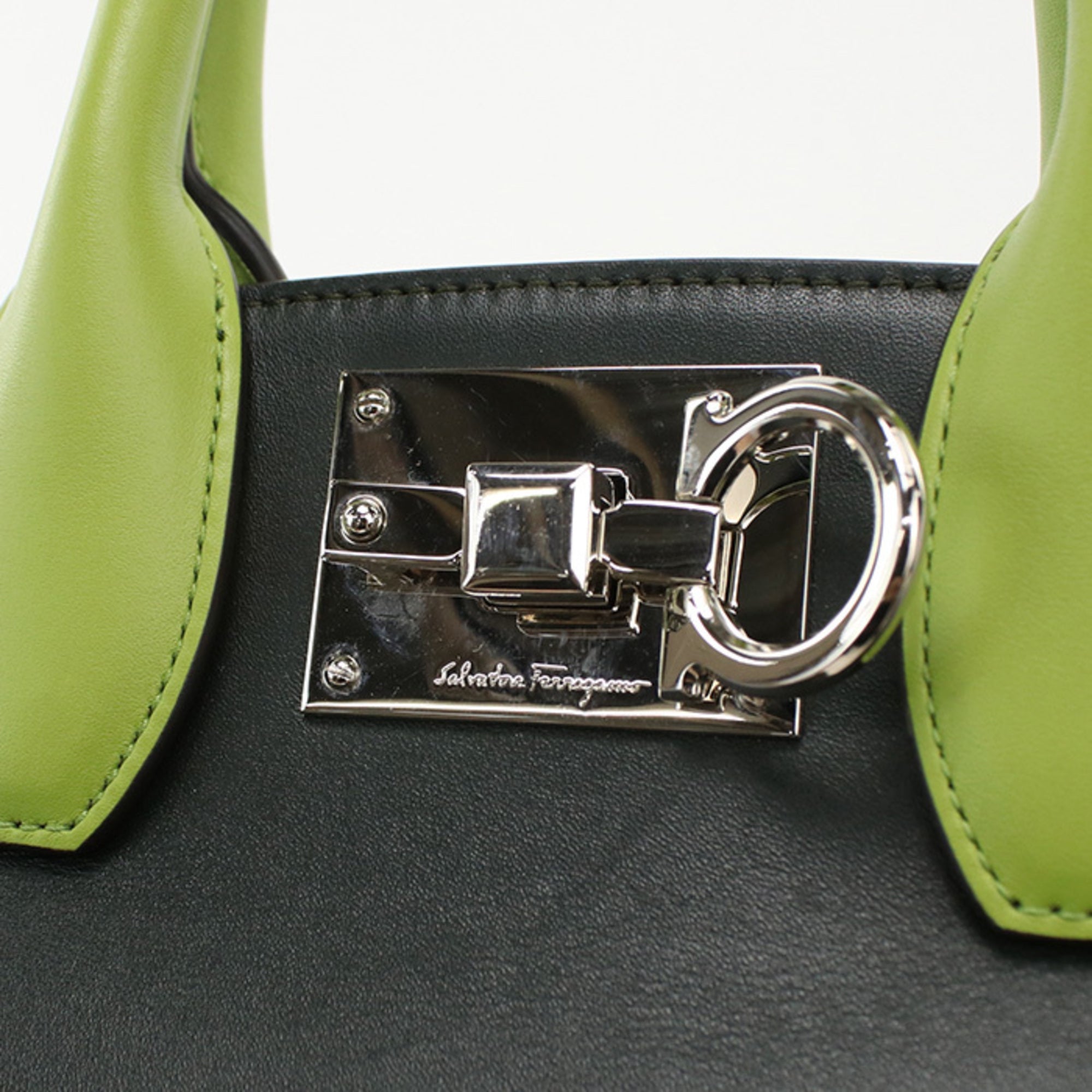 Salvatore Ferragamo Green Leather Tote Bag (Pre-Owned)
