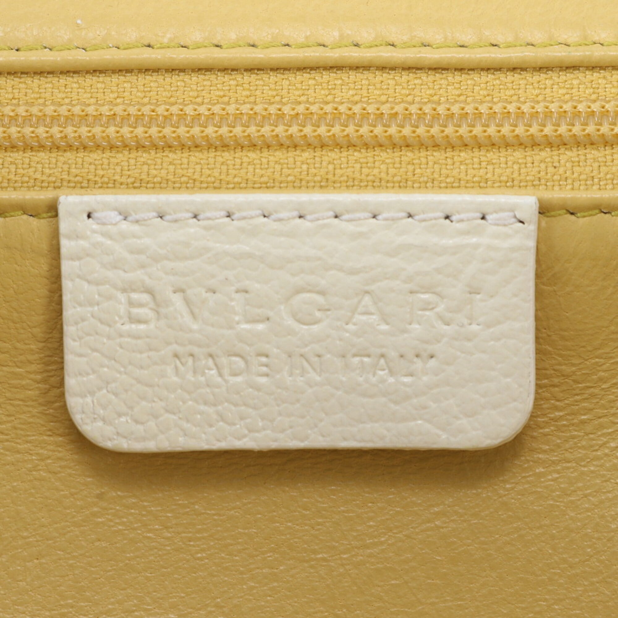 Bvlgari White Leather Handbag Shoulder Bag Tote Bag (Pre-Owned)