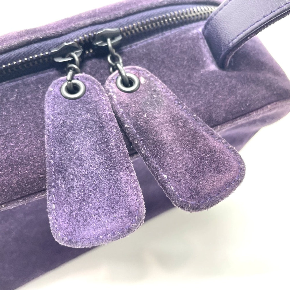 Chanel Purple Leather Handbag (Pre-Owned)