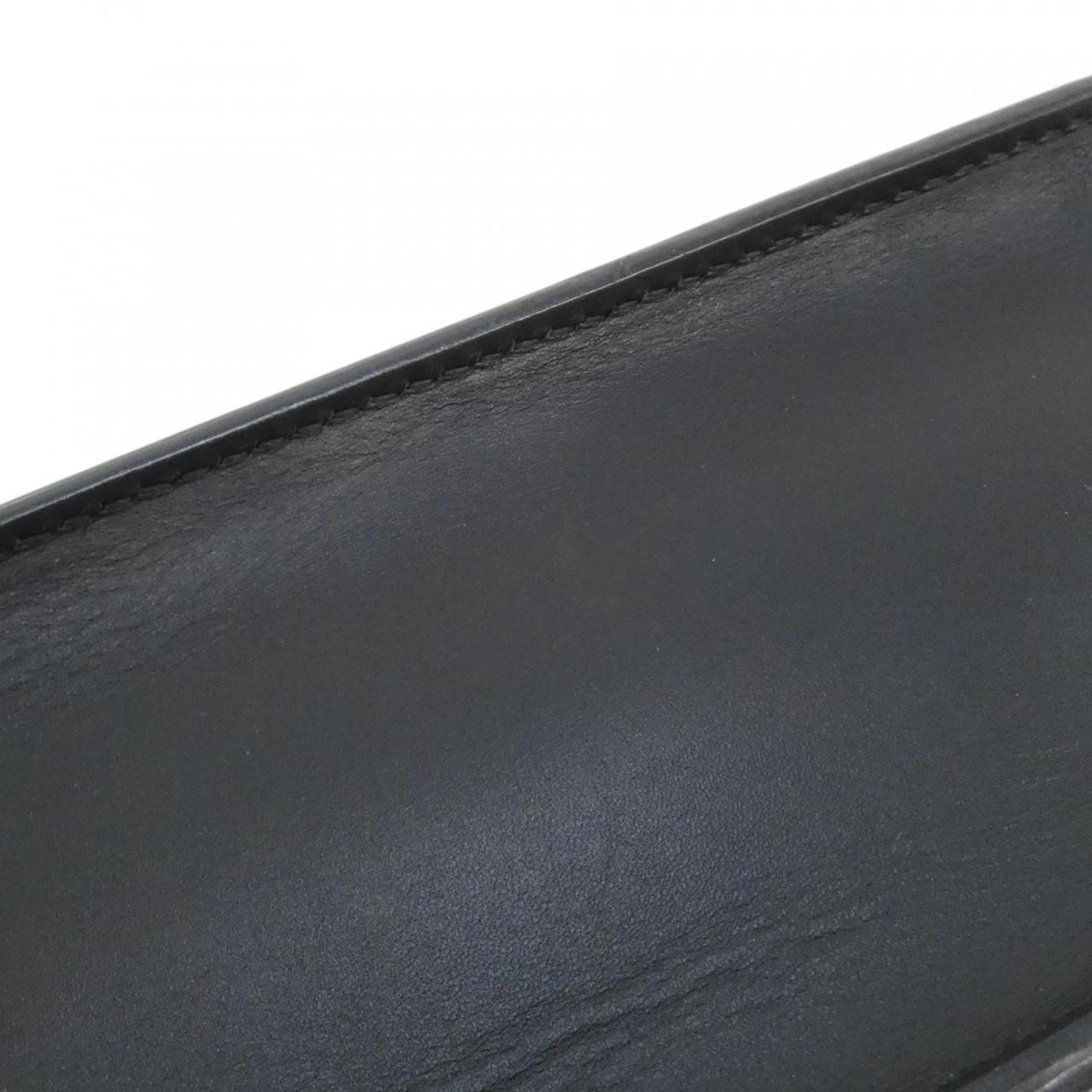 Gucci Sylvie Black Leather Shoulder Bag (Pre-Owned)