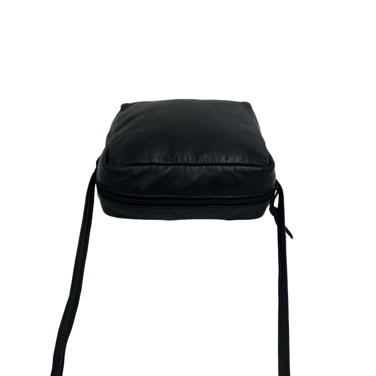 Loewe Black Leather Pochette Shoulder Bag (Pre-Owned)