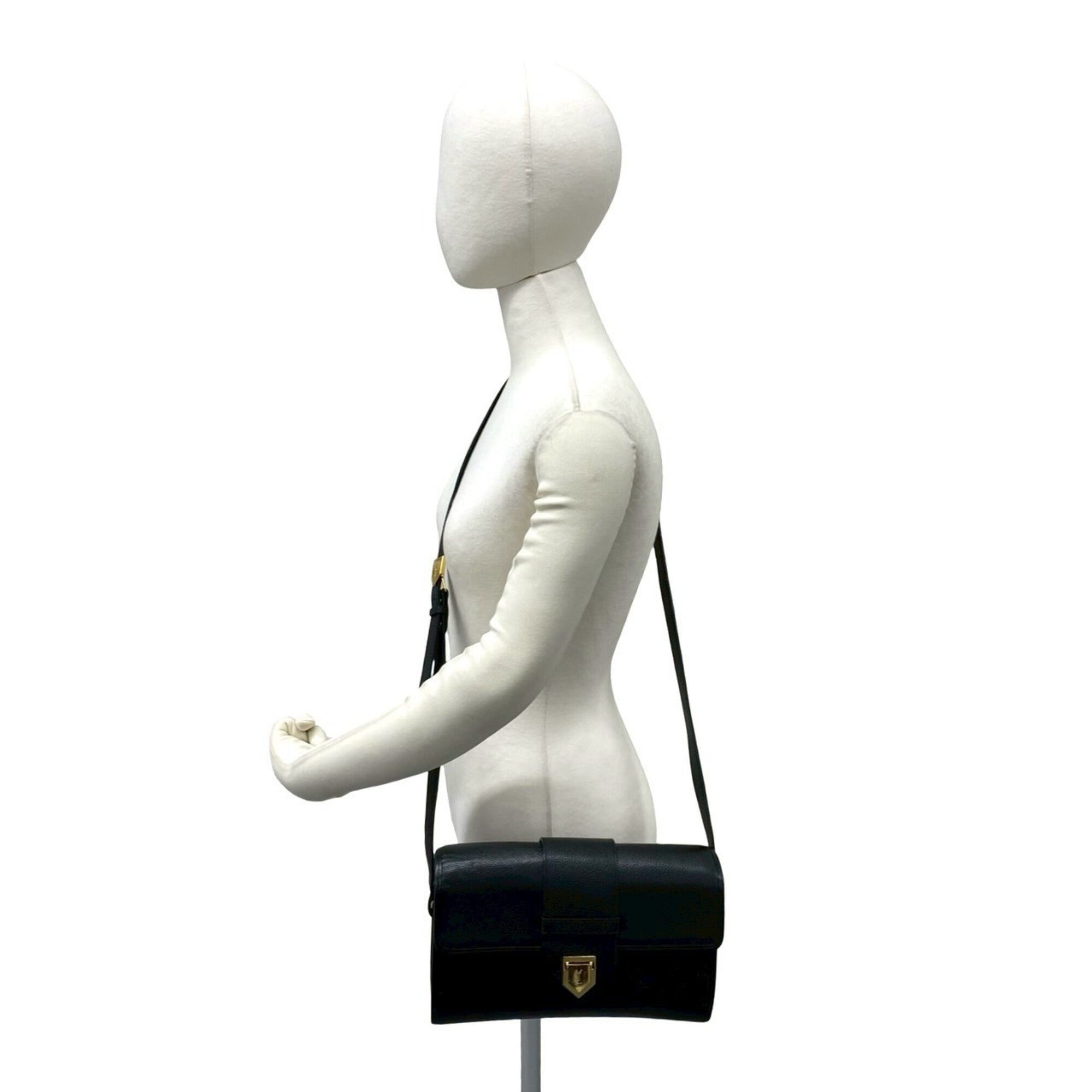 Yves Saint Laurent Black Leather Pochette Shoulder Bag (Pre-Owned)