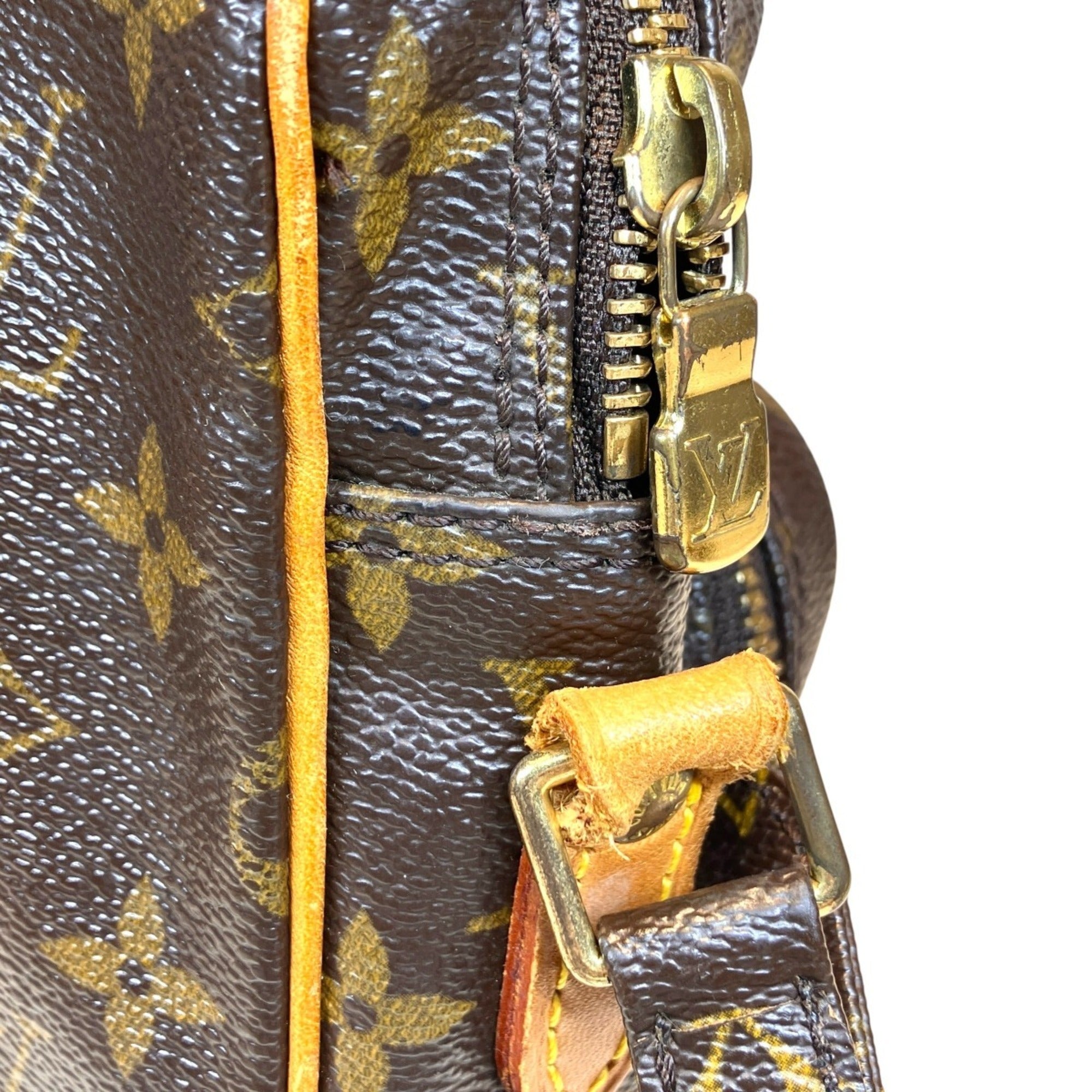 Louis Vuitton Brown Monogram Shoulder Bag (Pre-Owned)