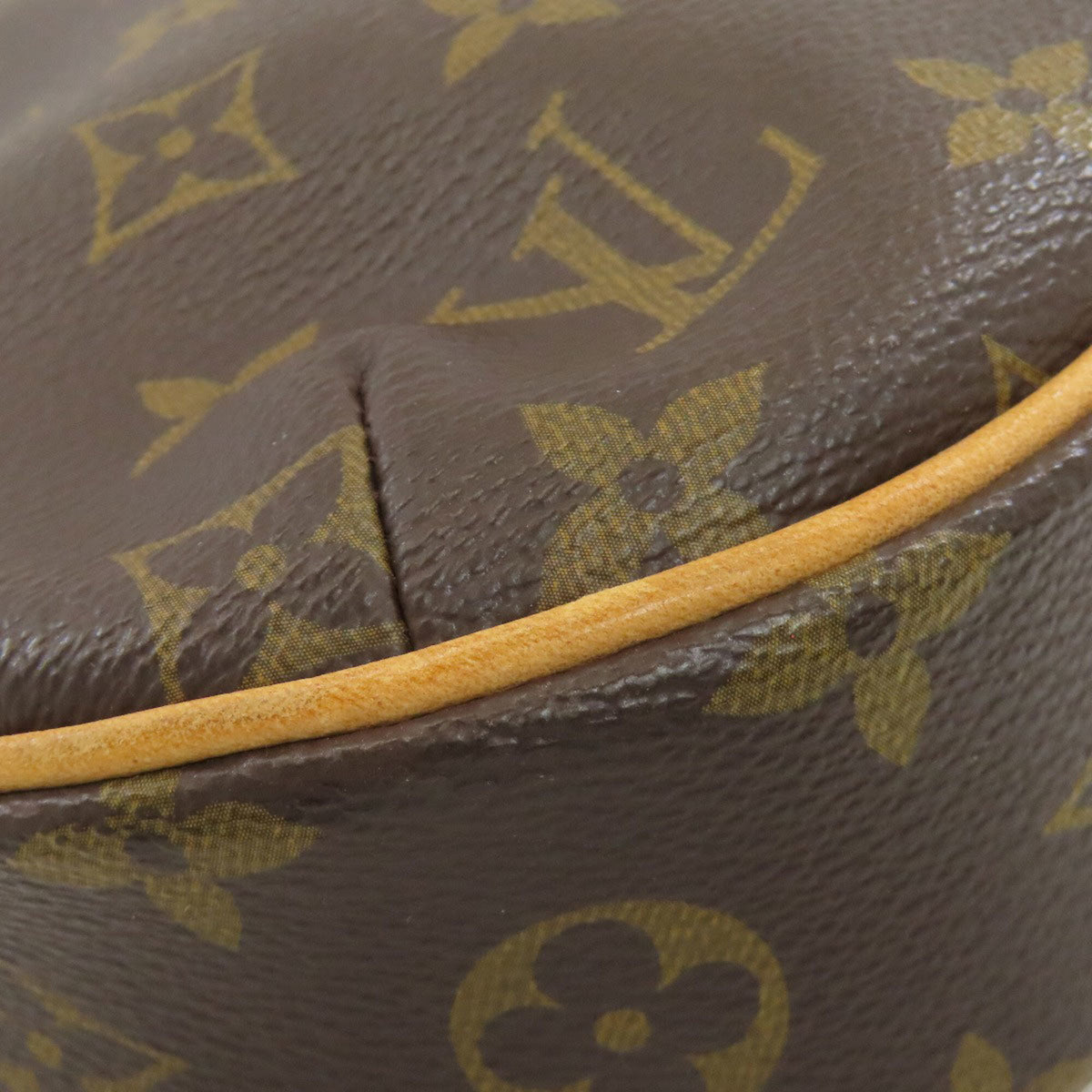 Louis Vuitton Brown Monogram Monogram Canvas Shoulder Bag (Pre-Owned)