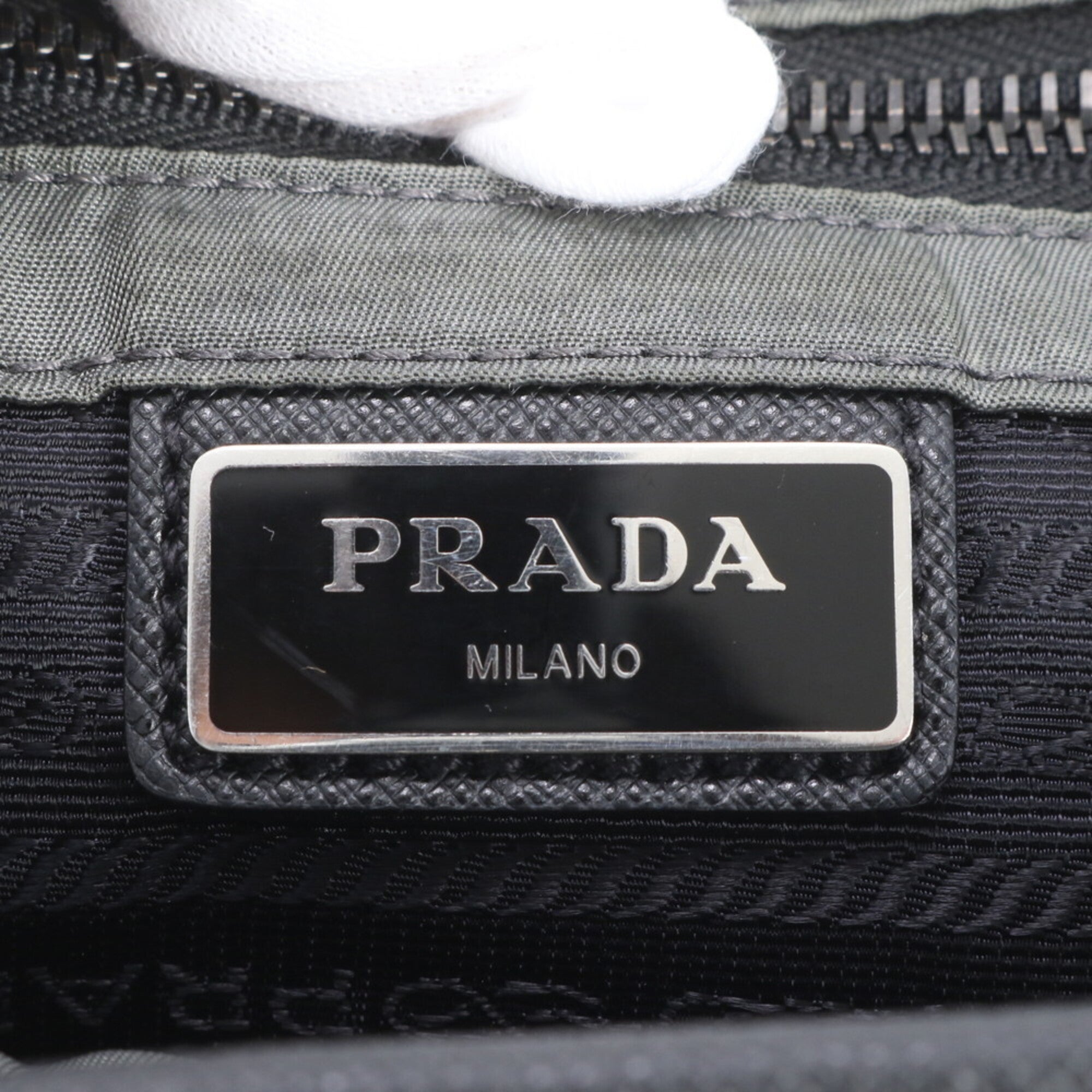 Prada Black Gray Leather Nylon Messenger Bag Shoulder Bag (Pre-Owned)