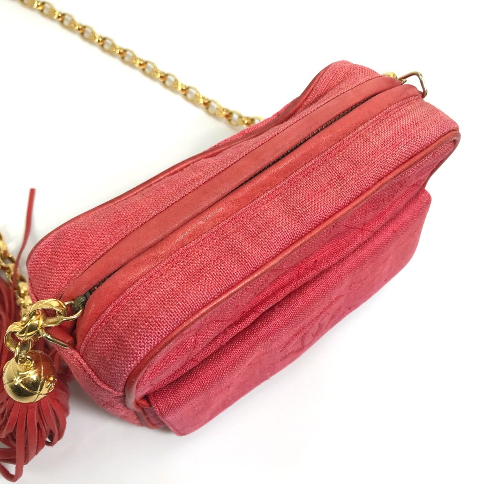 Chanel Red Cloth Shoulder Bag (Pre-Owned)