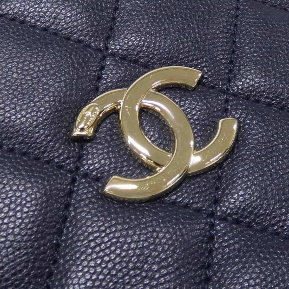 Chanel Navy Grained Calfskin Shoulder Bag (Pre-Owned)