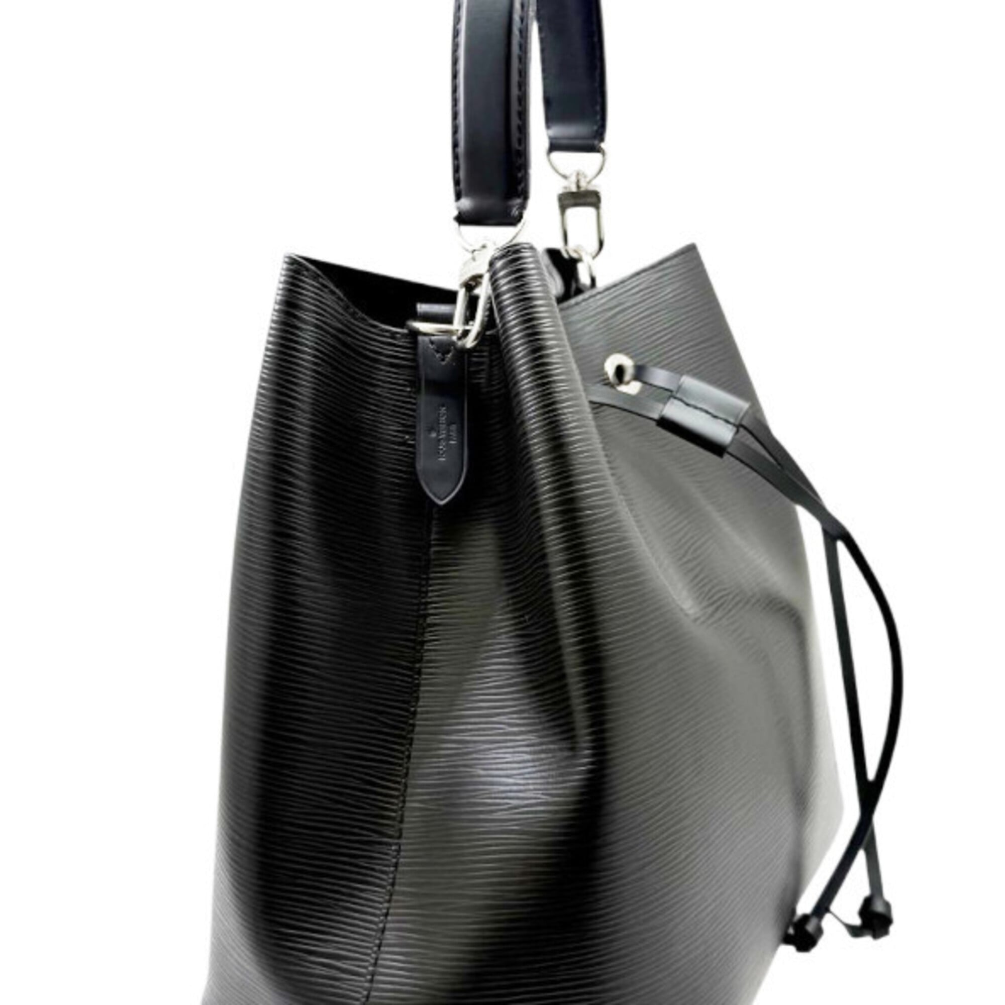 Louis Vuitton Noir Epi Leather Handbag Shoulder Bag (Pre-Owned)