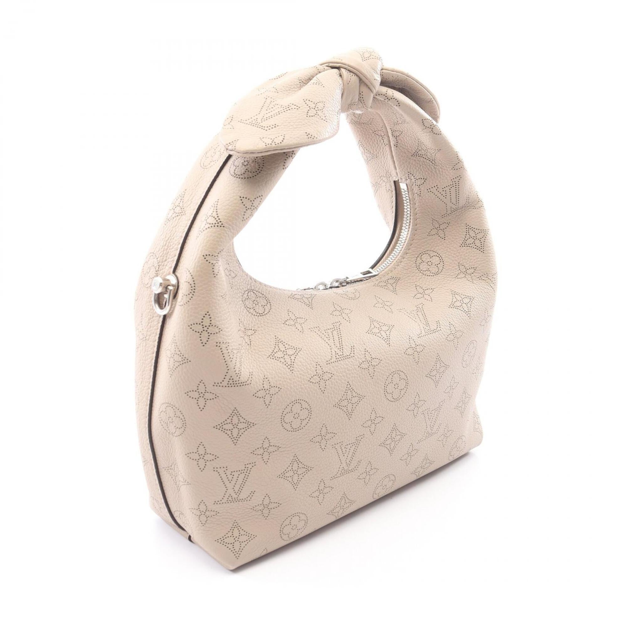 Louis Vuitton Beige Leather Handbag (Pre-Owned)