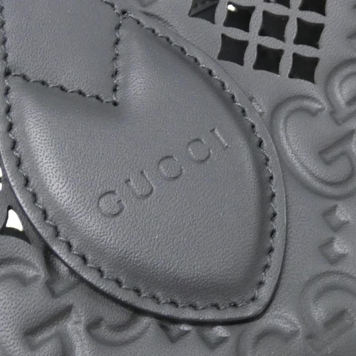 Gucci Black Gg Leather Handbag Pouch (Pre-Owned)