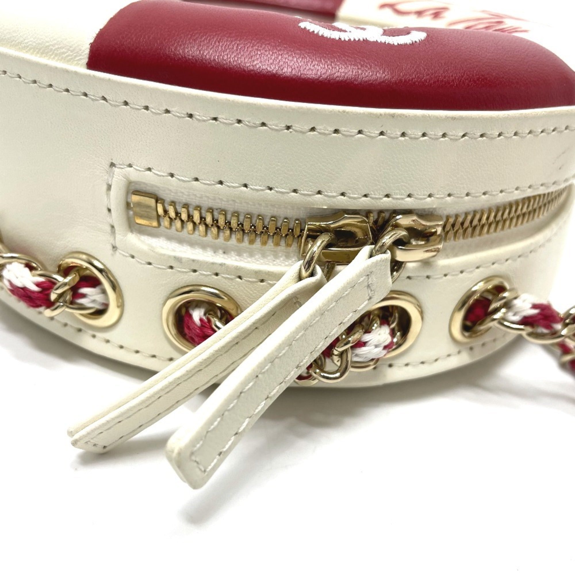 Chanel Red Color White Vinyl Leather Pochette Shoulder Bag (Pre-Owned)