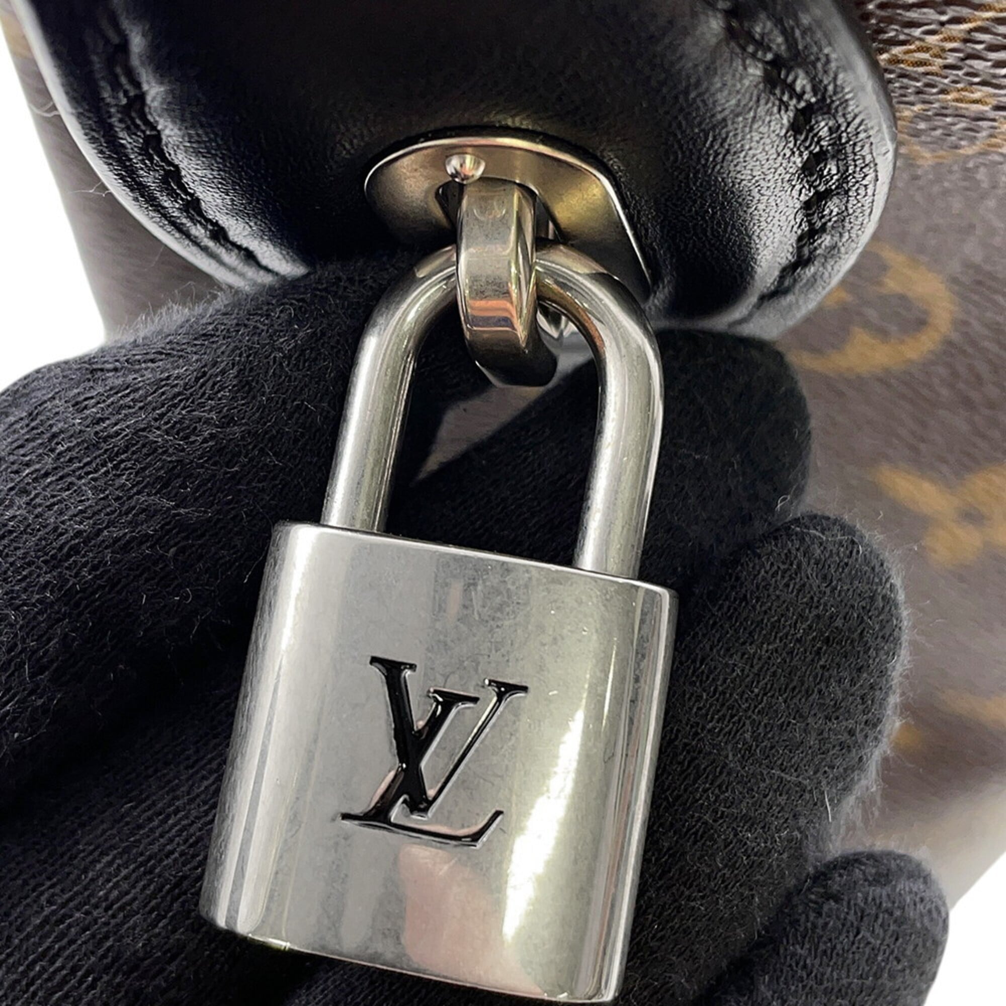 Louis Vuitton Noir Monogram Handbag Pouch Shoulder Bag (Pre-Owned)
