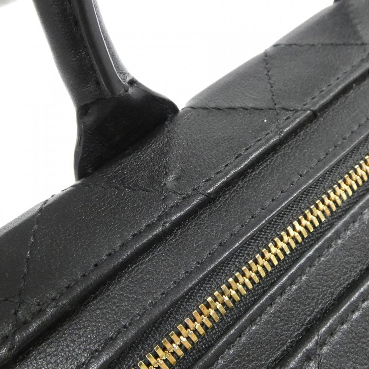 Chanel Black Leather Handbag (Pre-Owned)