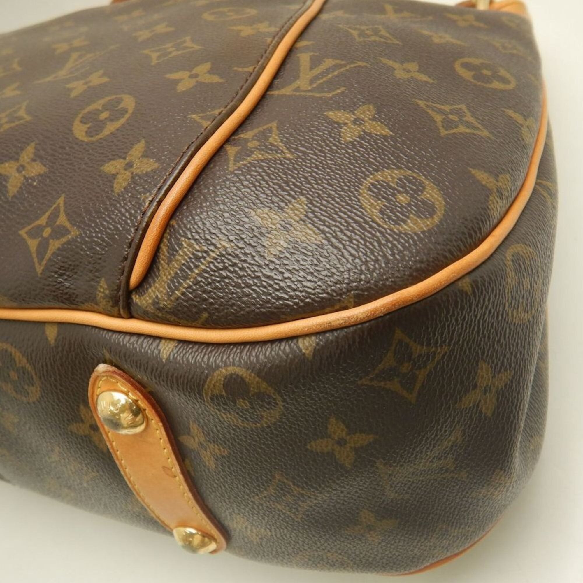 Louis Vuitton Brown Monogram Shoulder Bag (Pre-Owned)