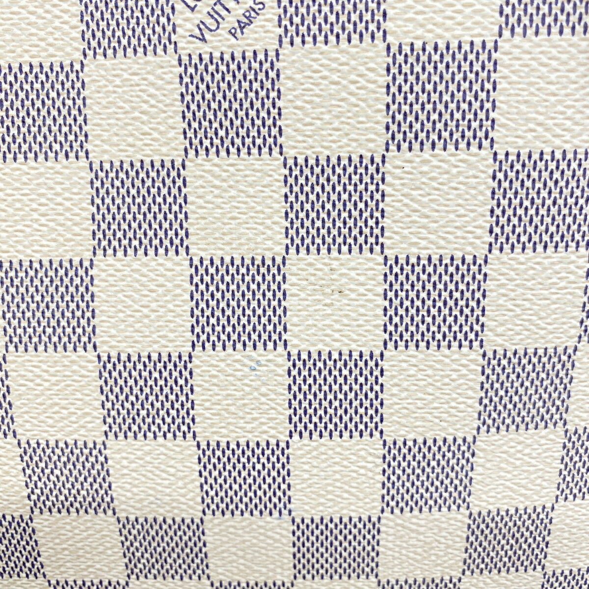 Louis Vuitton White Tote Bag (Pre-Owned)