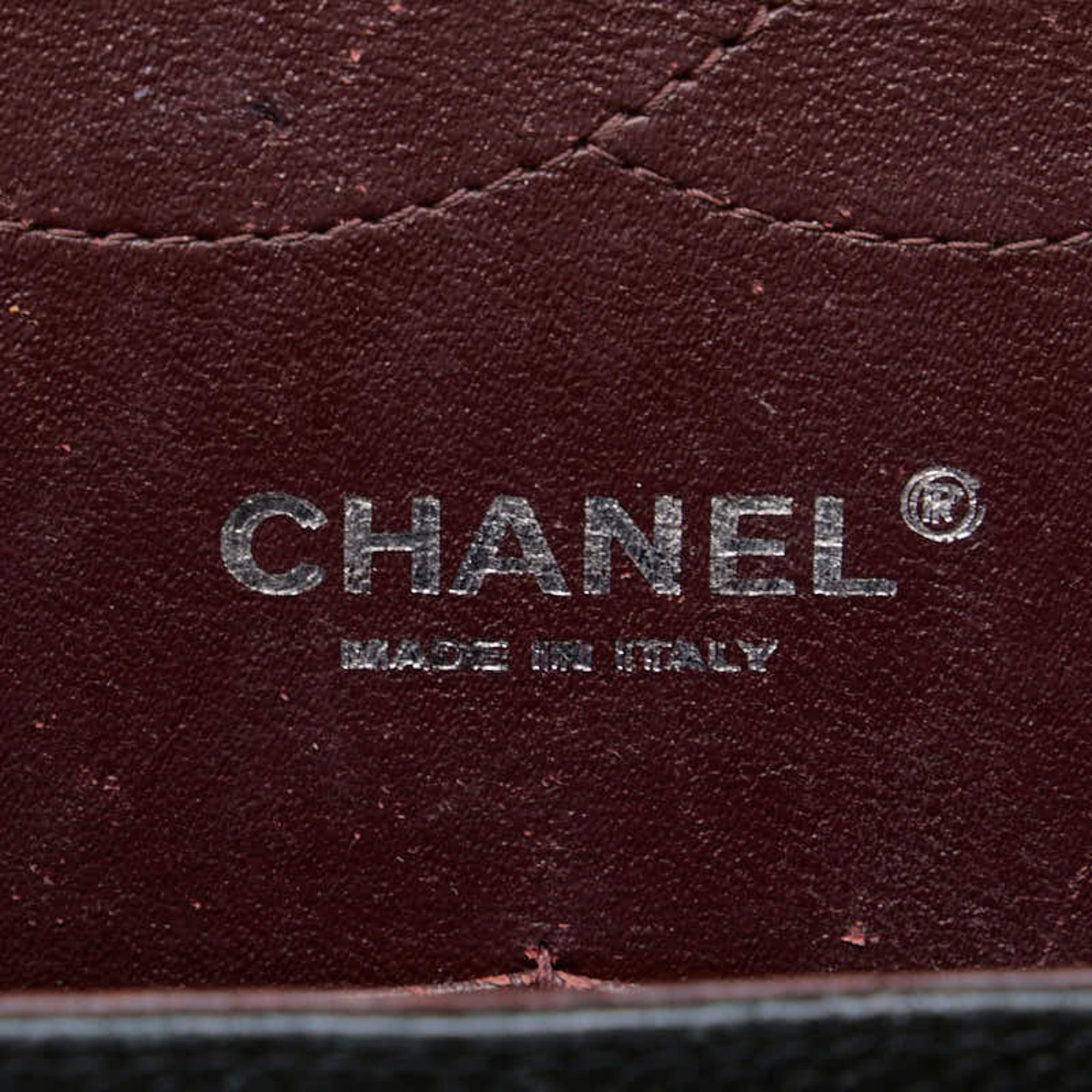 Chanel Black Grained Calfskin Shoulder Bag (Pre-Owned)