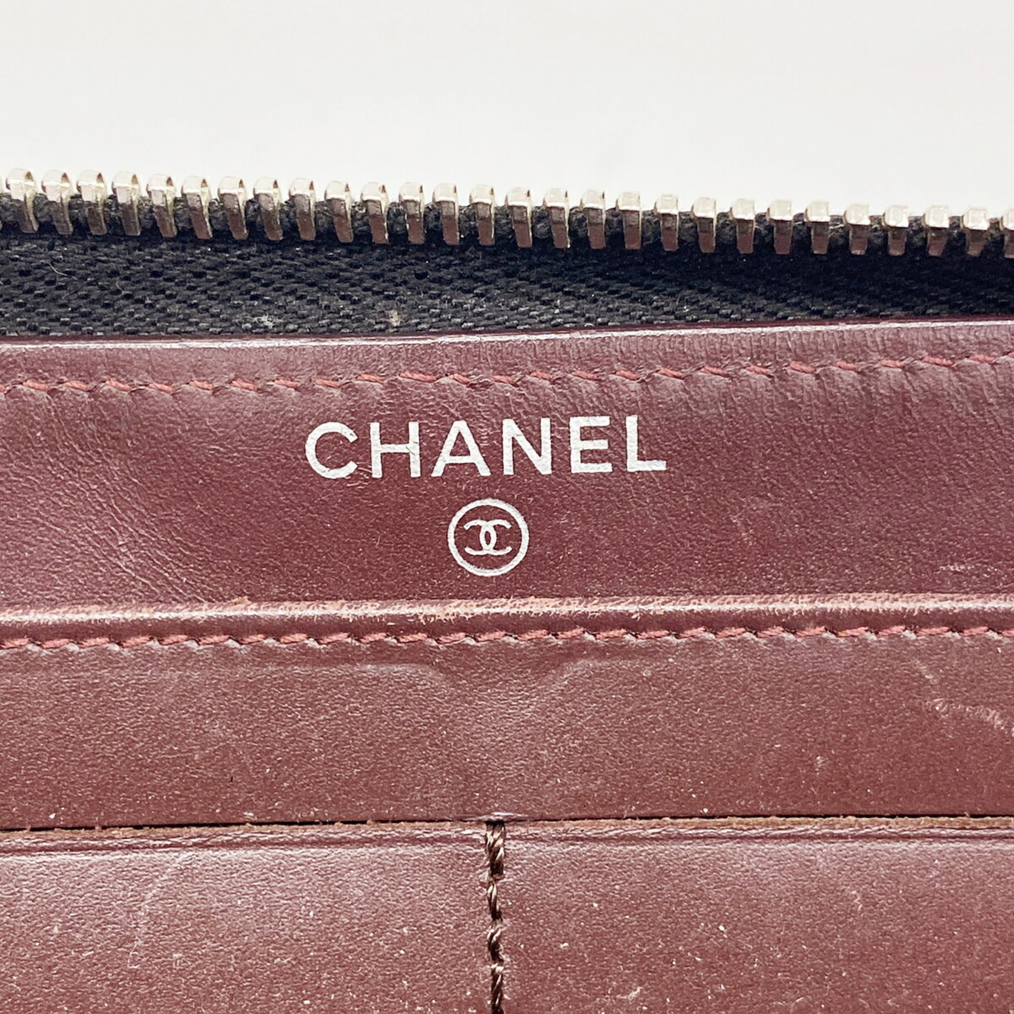 Chanel Black Grained Calfskin Long Wallet (Bi-Fold) (Pre-Owned)