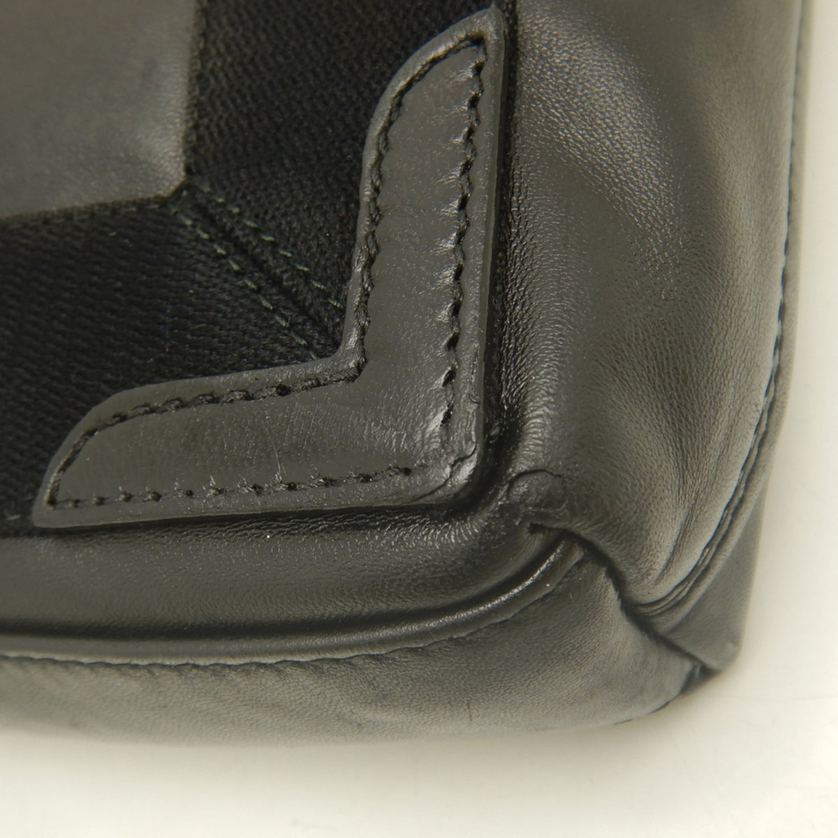 Balenciaga Black Leather Handbag Pouch (Pre-Owned)