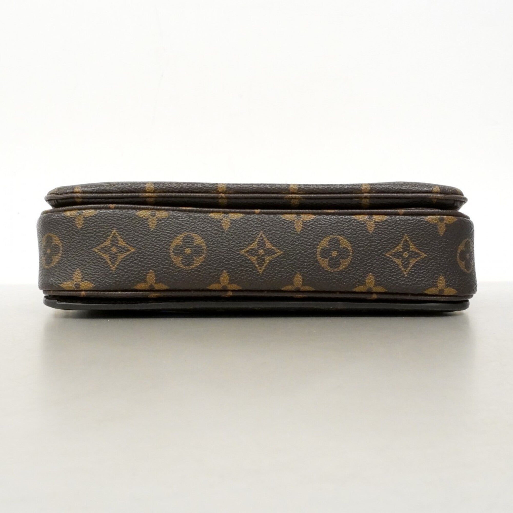 Louis Vuitton Brown Handbag (Pre-Owned)