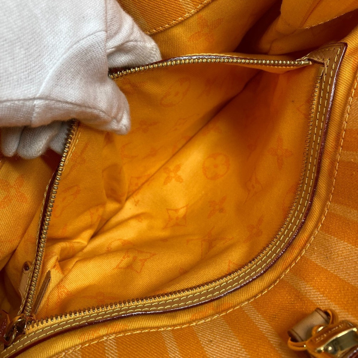 Louis Vuitton Yellow Canvas Shoulder Bag Tote Bag (Pre-Owned)