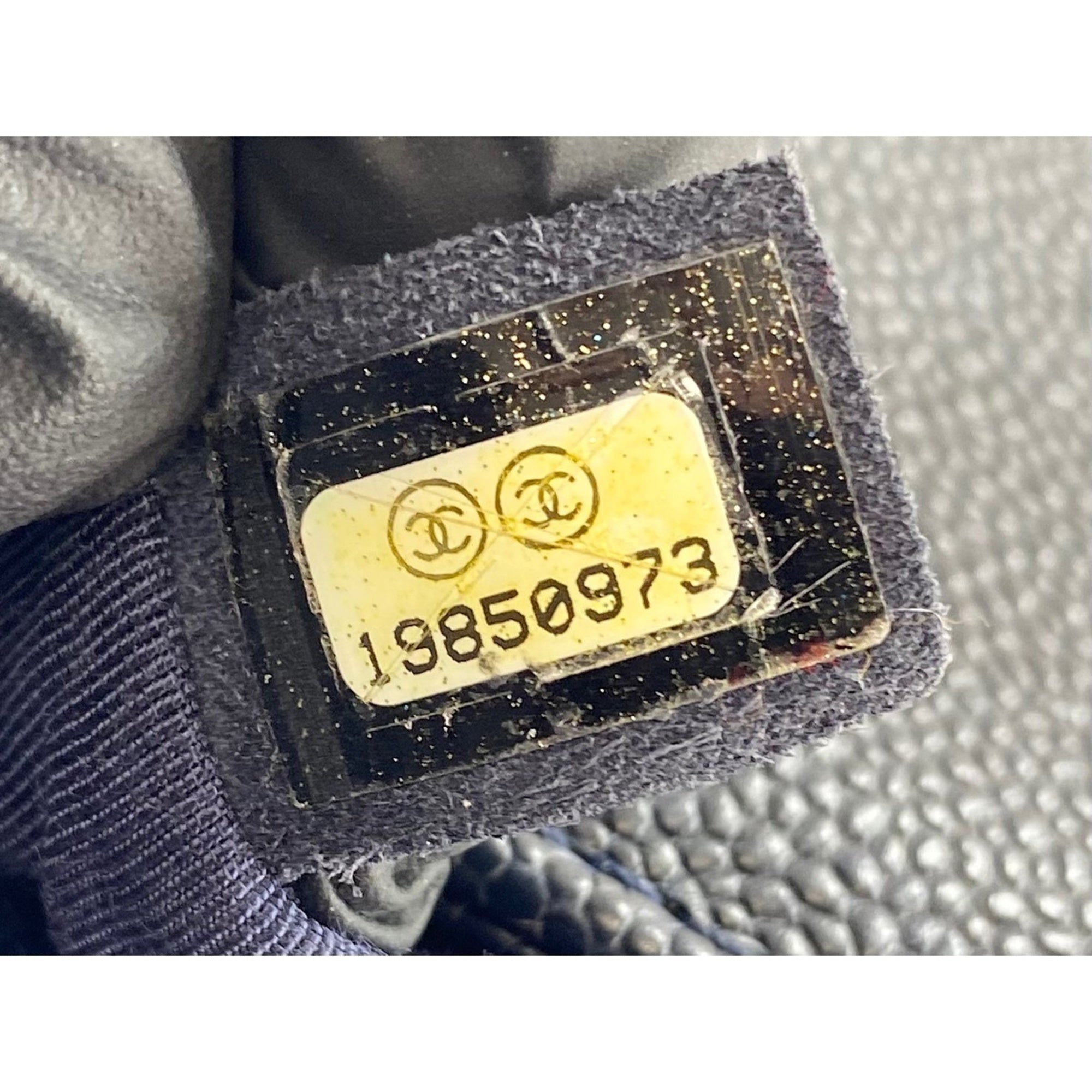 Chanel Navy Shoulder Bag (Pre-Owned)