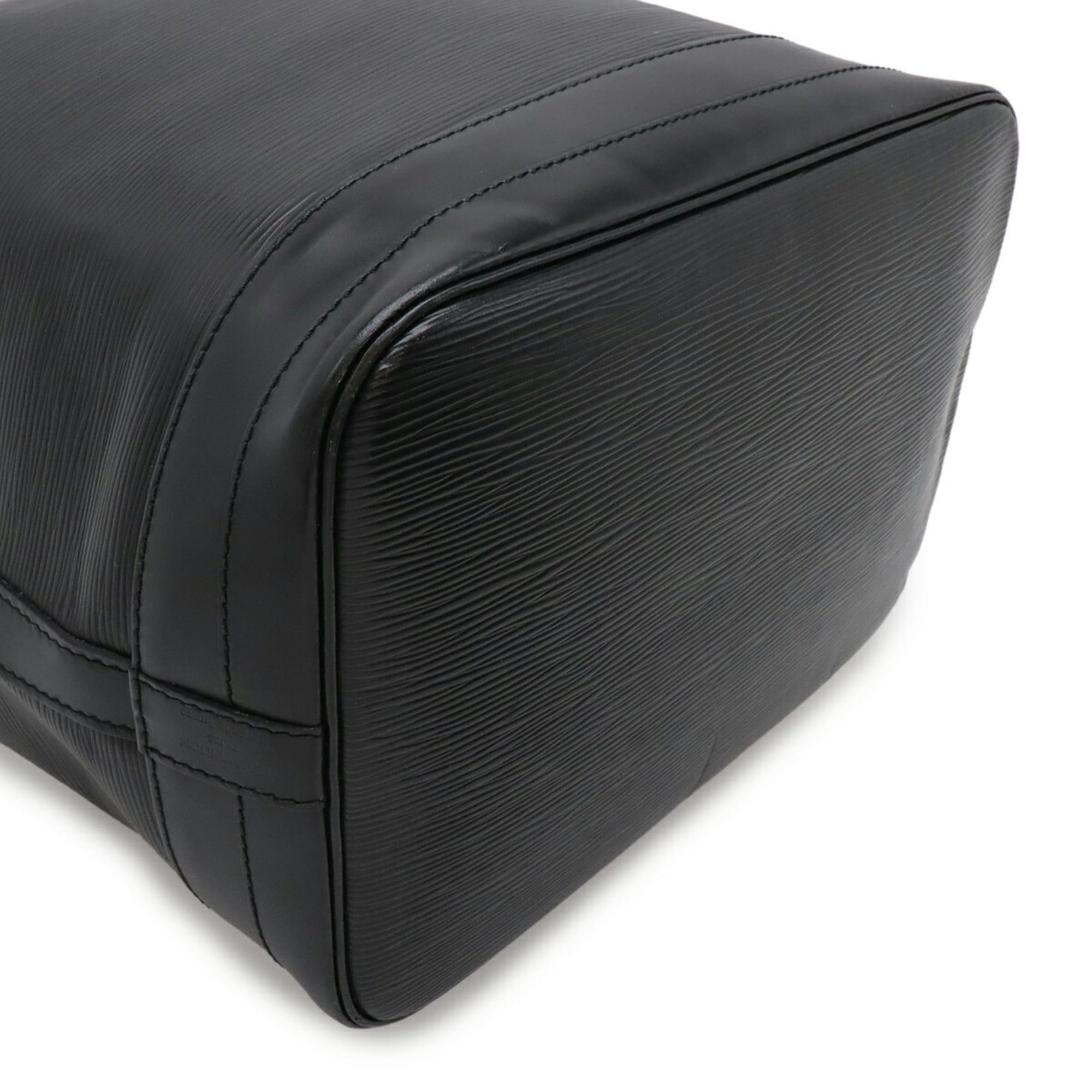 Louis Vuitton Black Noir Epi Leather Shoulder Bag (Pre-Owned)