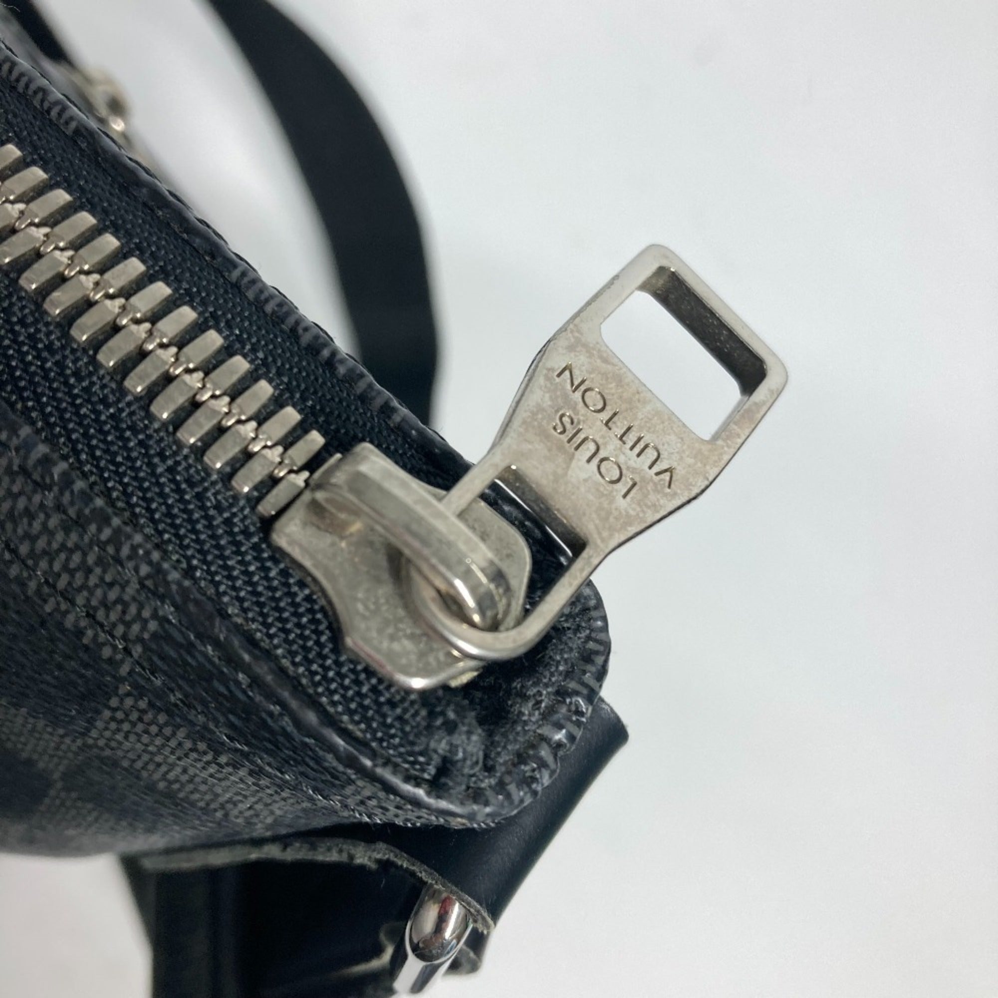 Louis Vuitton Black Damier Graphite Shoulder Bag (Pre-Owned)