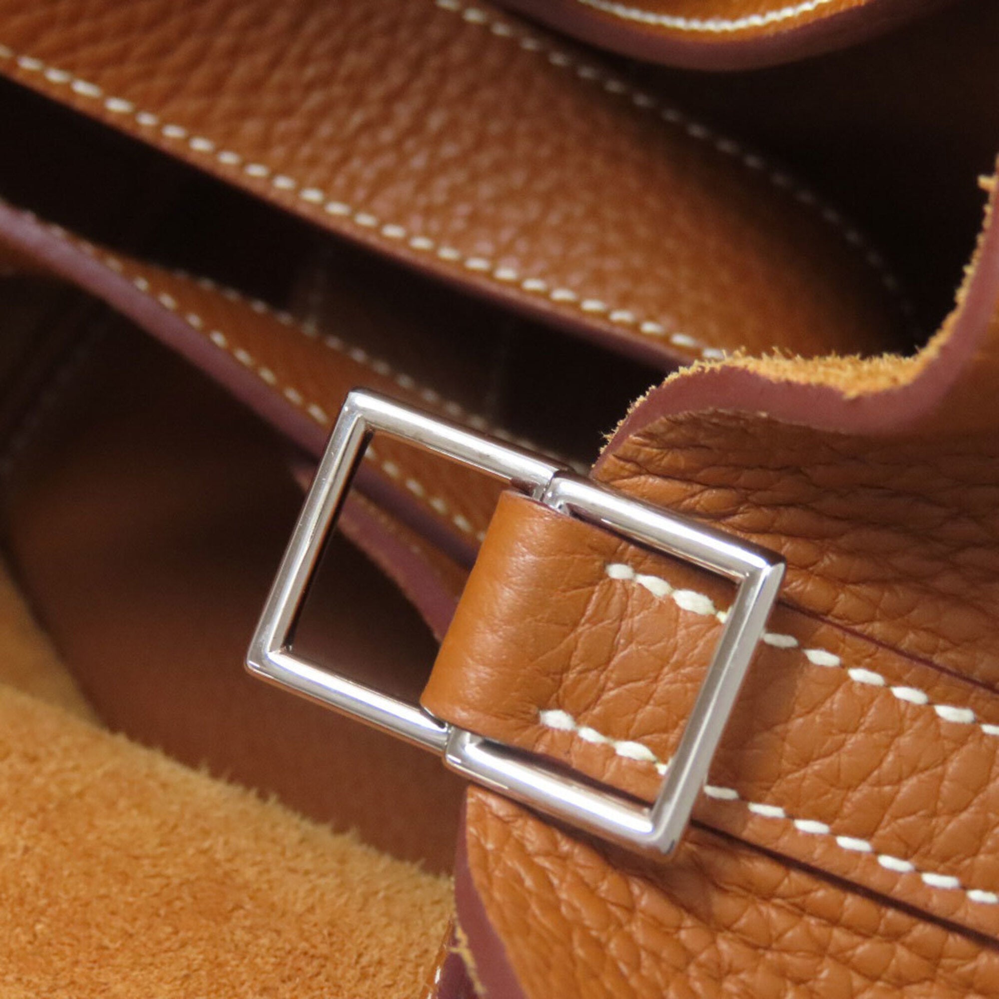 Hermes Gold Handbag (Pre-Owned)
