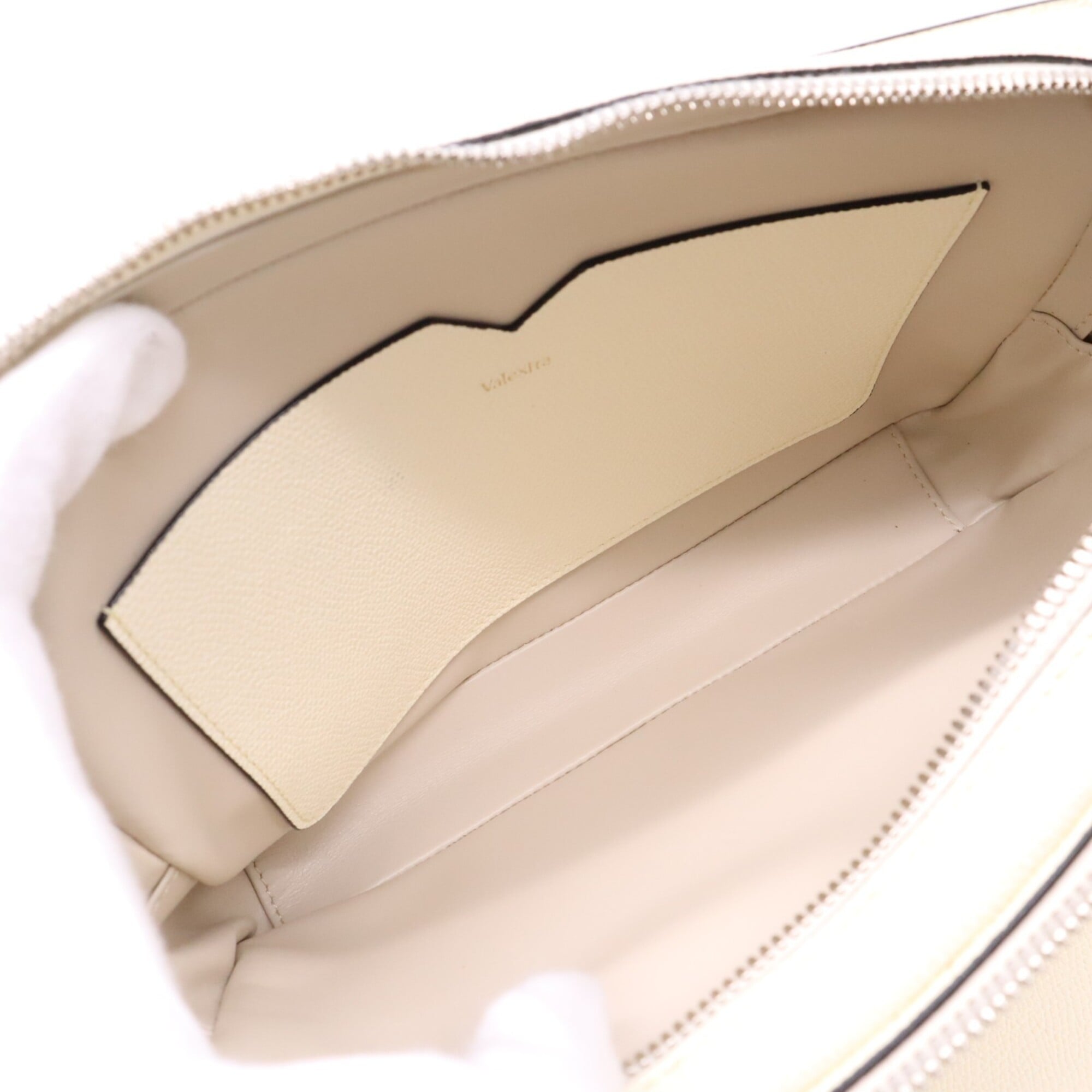 Valextra Ivory Leather Shoulder Bag (Pre-Owned)