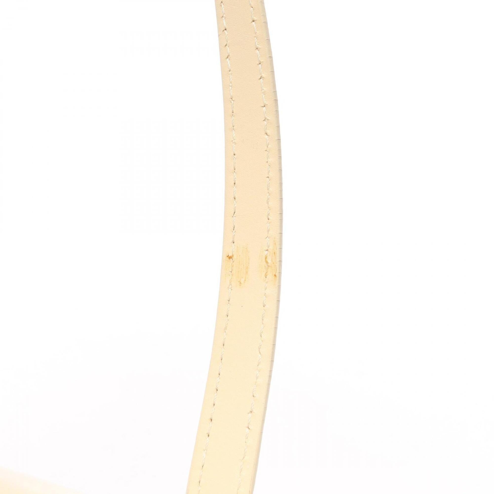Loewe Ivory Leather Handbag (Pre-Owned)