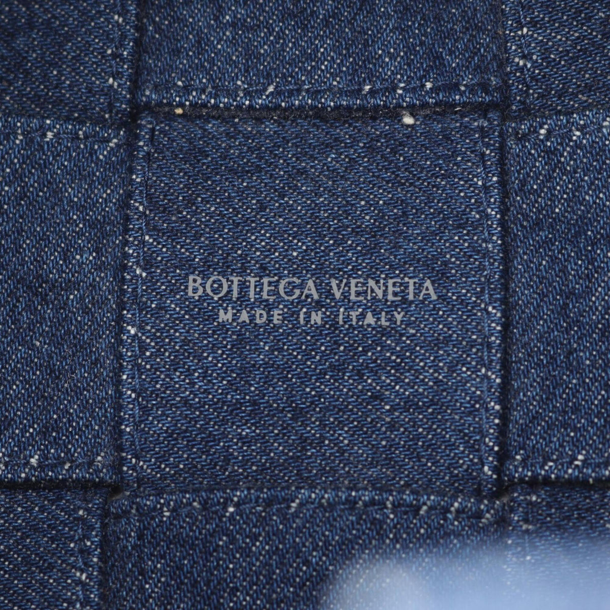 Bottega Veneta Navy Denim Shoulder Bag (Pre-Owned)