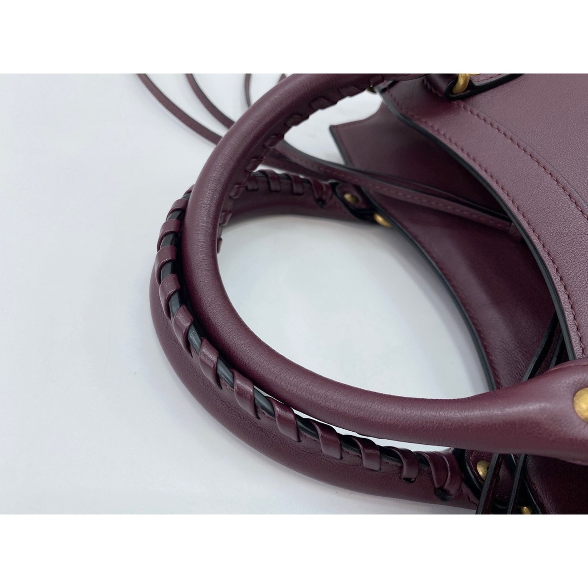 Balenciaga Wine Handbag (Pre-Owned)