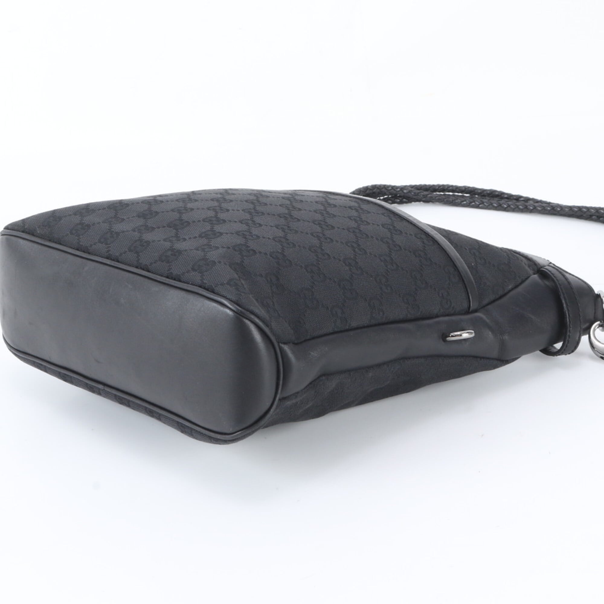 Gucci Gg Canvas Black Gg Canvas Shoulder Bag (Pre-Owned)