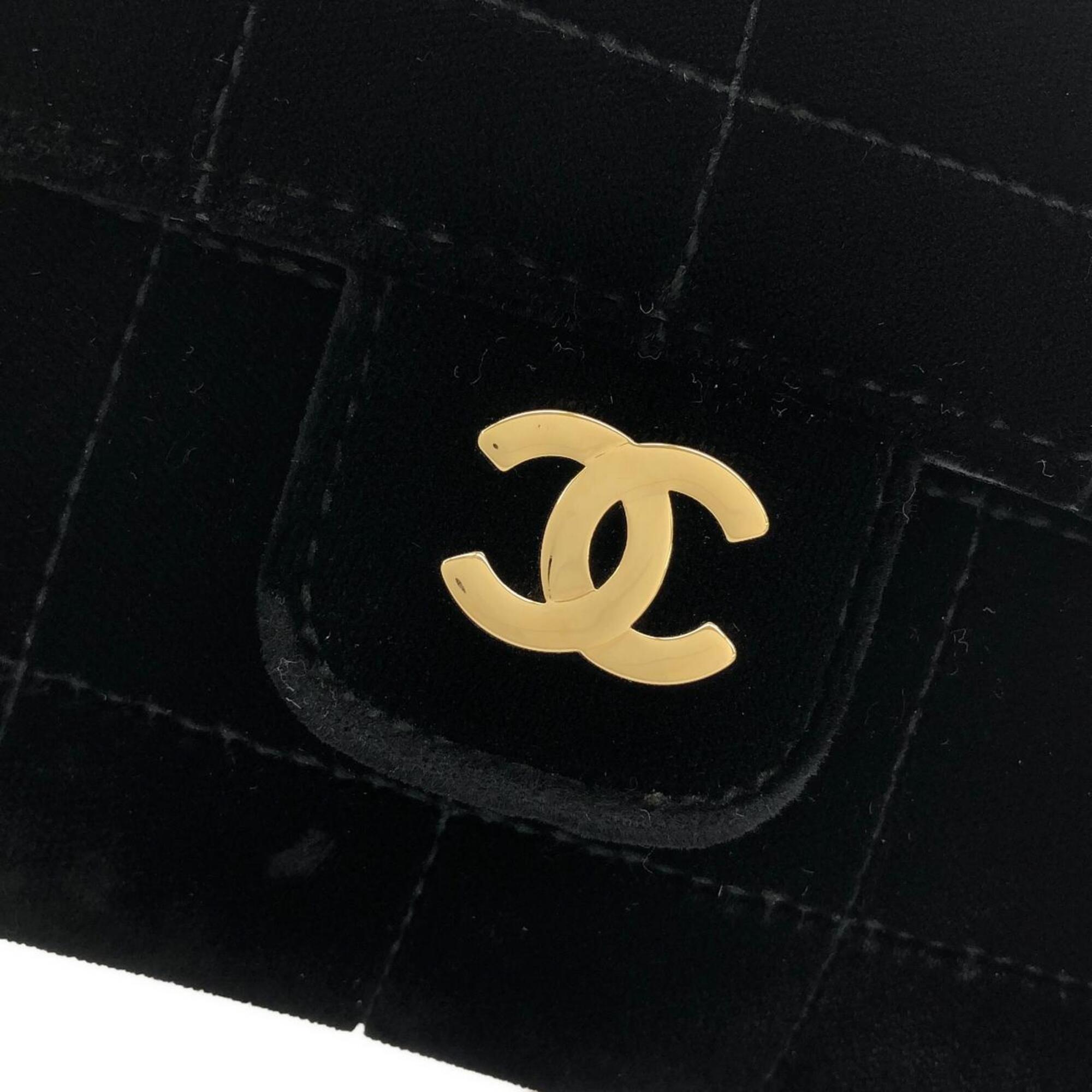 Chanel Black Shoulder Bag (Pre-Owned)