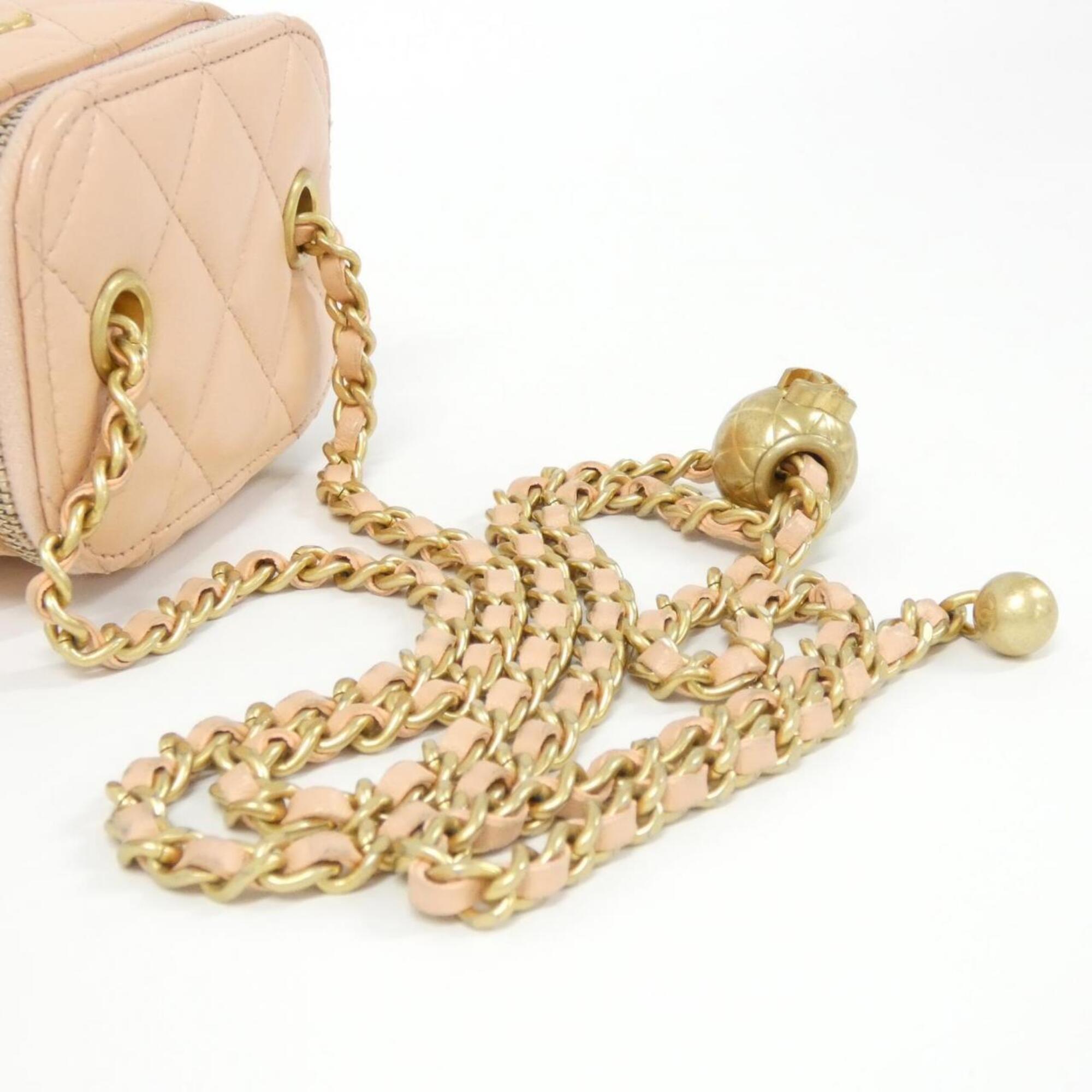 Chanel Pink Shoulder Bag (Pre-Owned)
