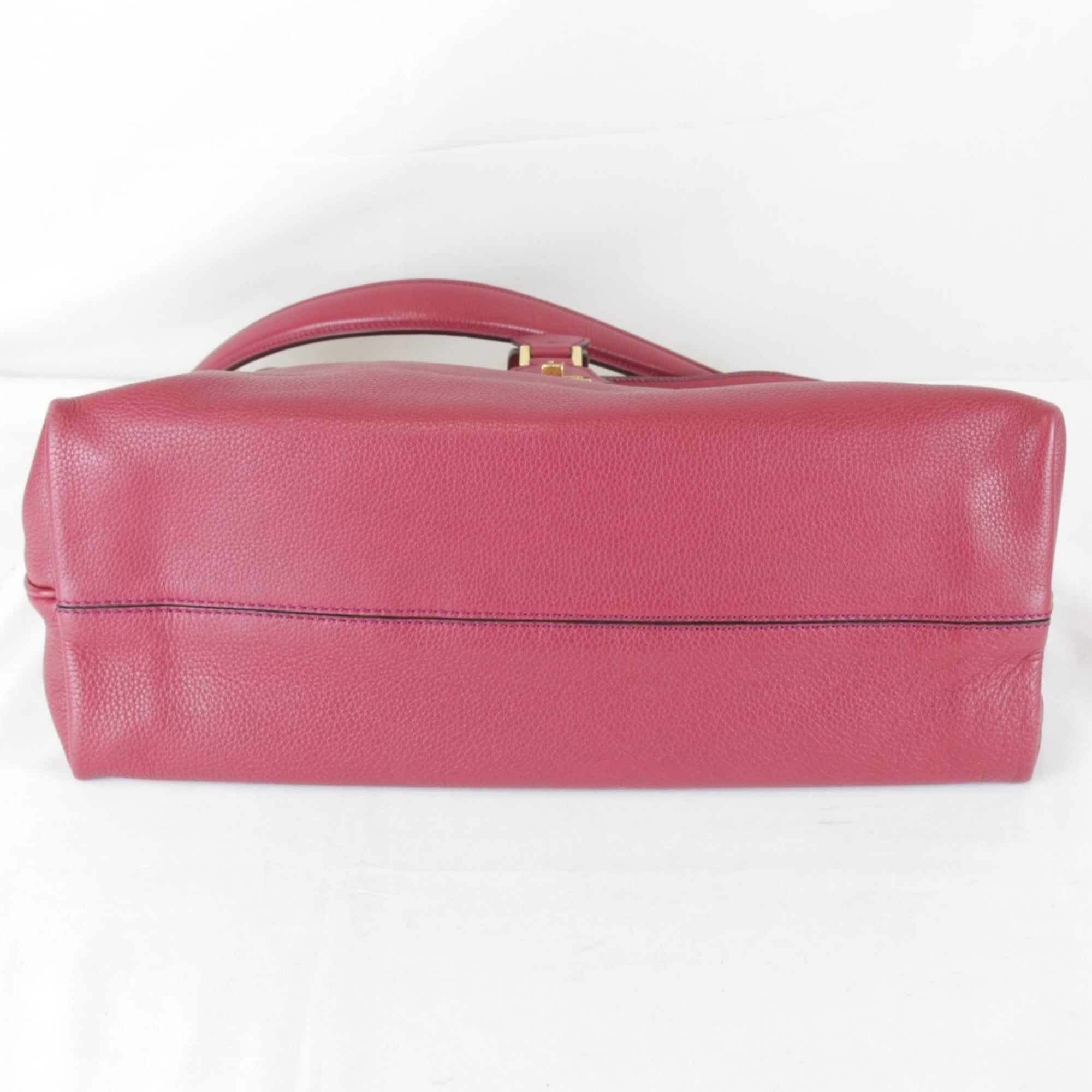 Fendi Pink Leather Shoulder Bag (Pre-Owned)